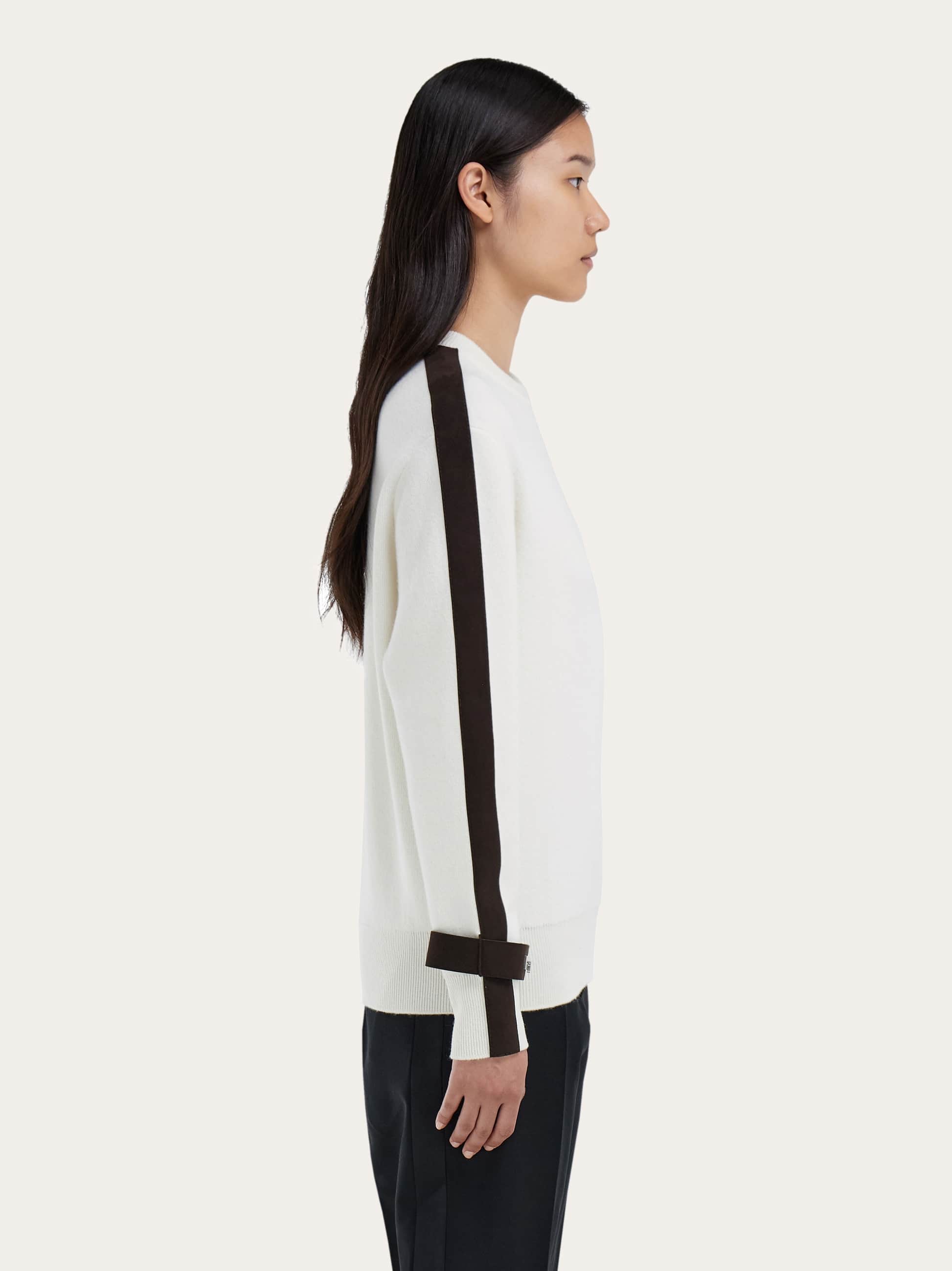  Ferragamo Women Crewneck Sweater White 