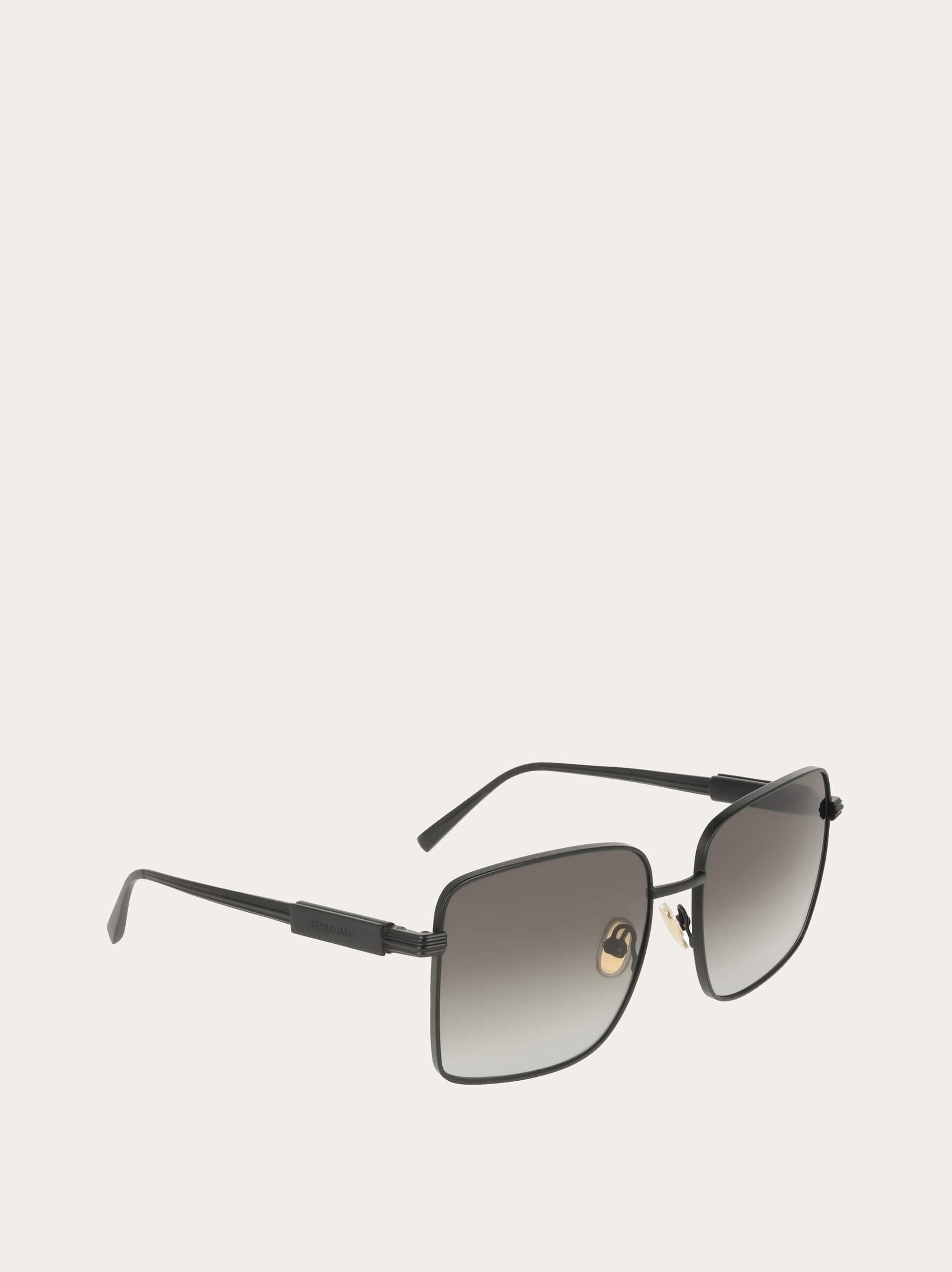 Ferragamo Sunglasses In Black