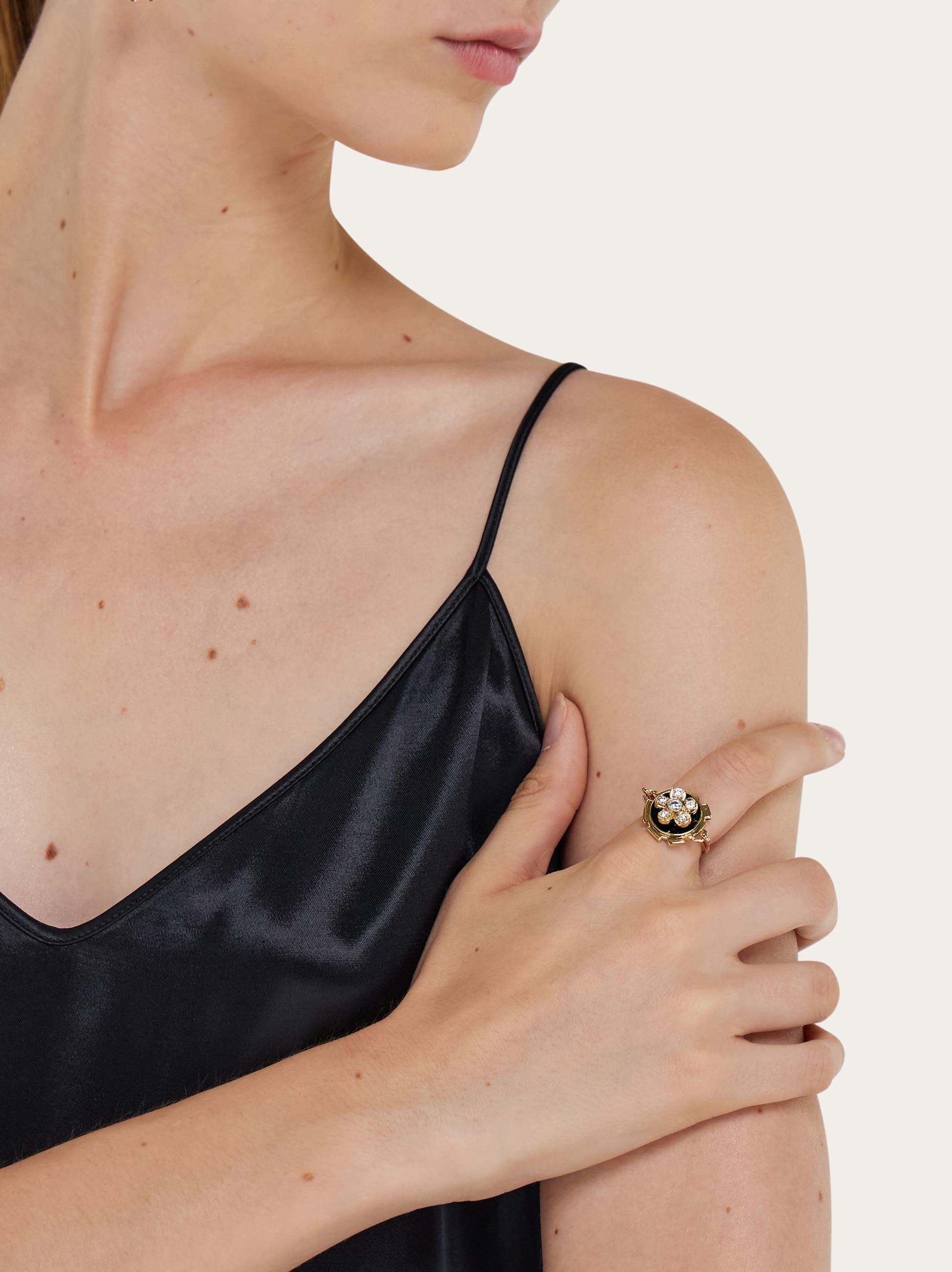  Ferragamo Damen Ring Mit Blume (52mm) Gold 