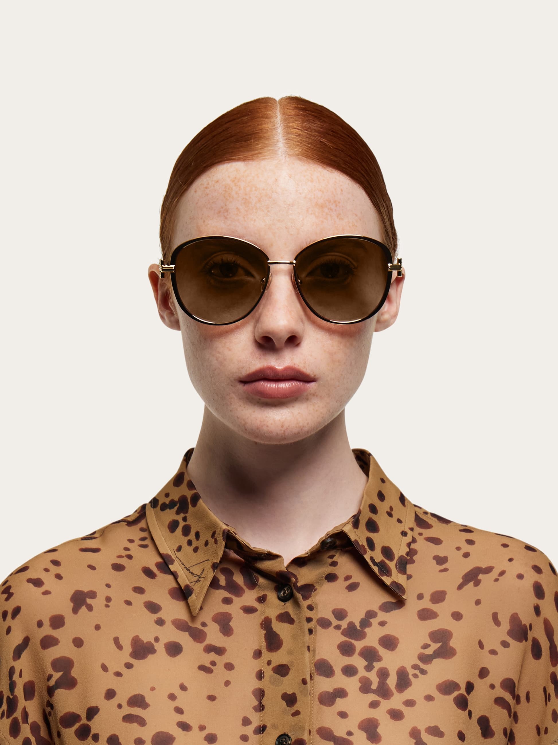  Ferragamo Damen Cat-eye-sonnenbrillen Gold 