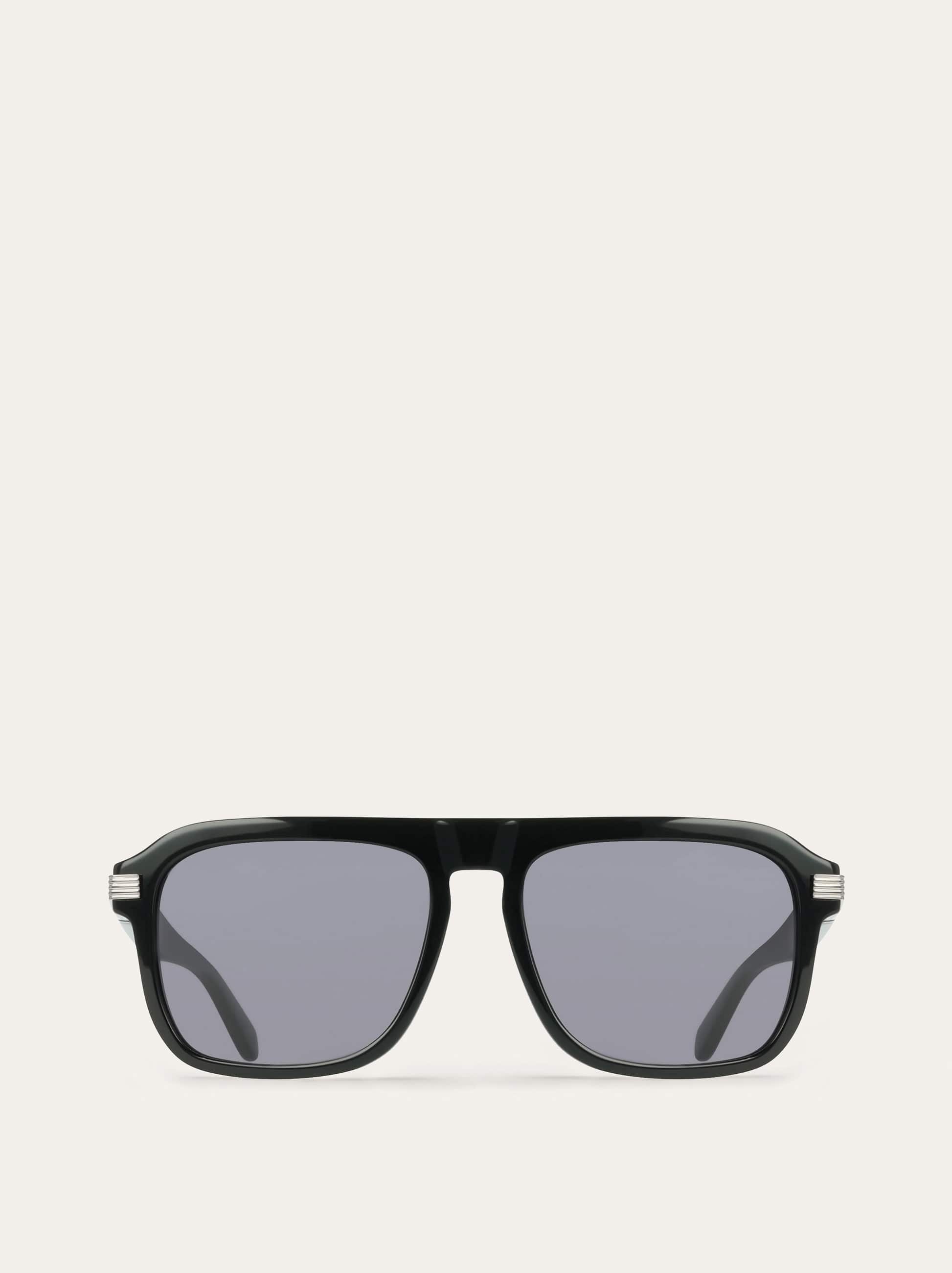 Ferragamo Sunglasses In Black