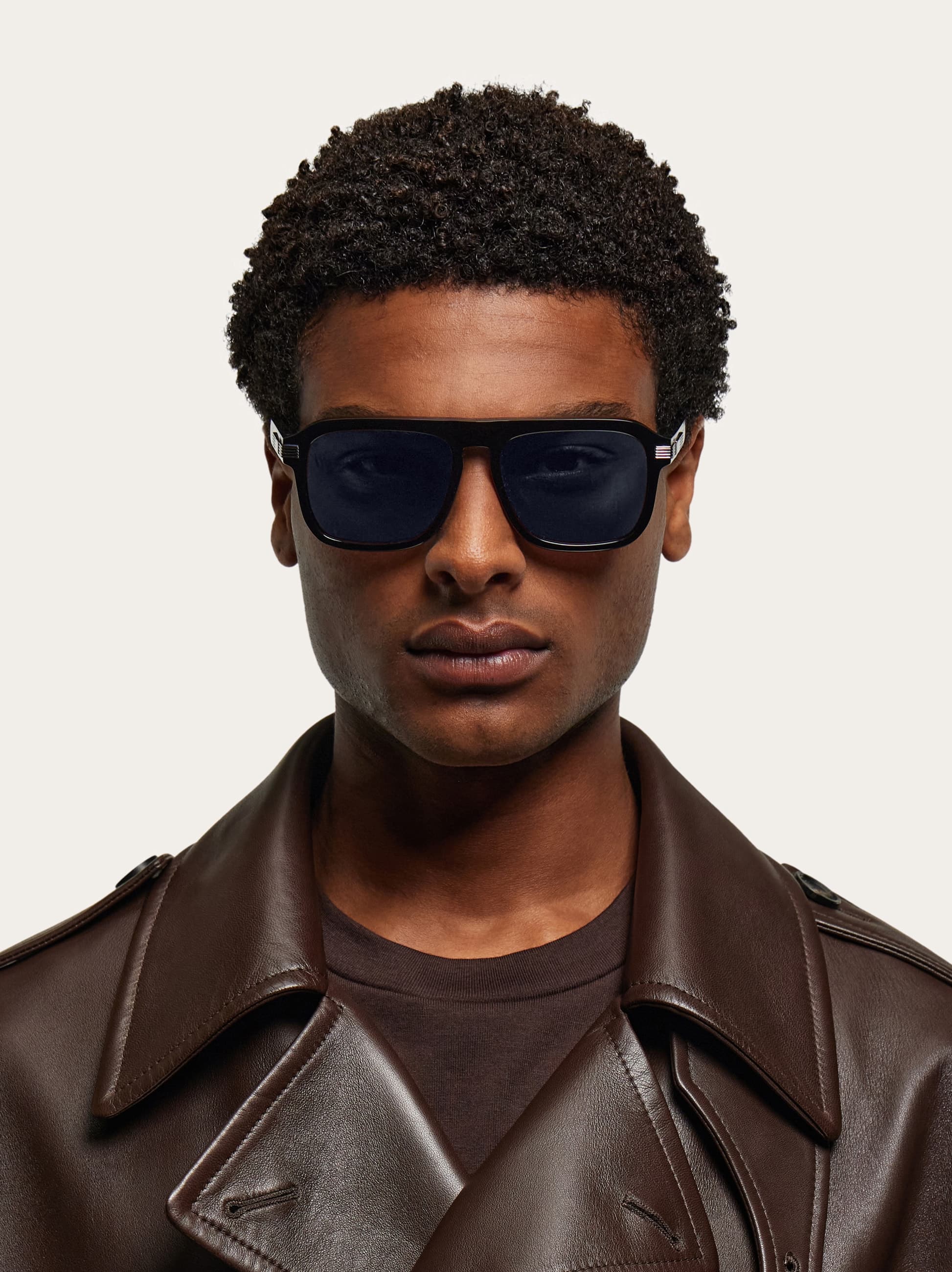  Ferragamo Men Rectangular Frame Sunglasses Black 