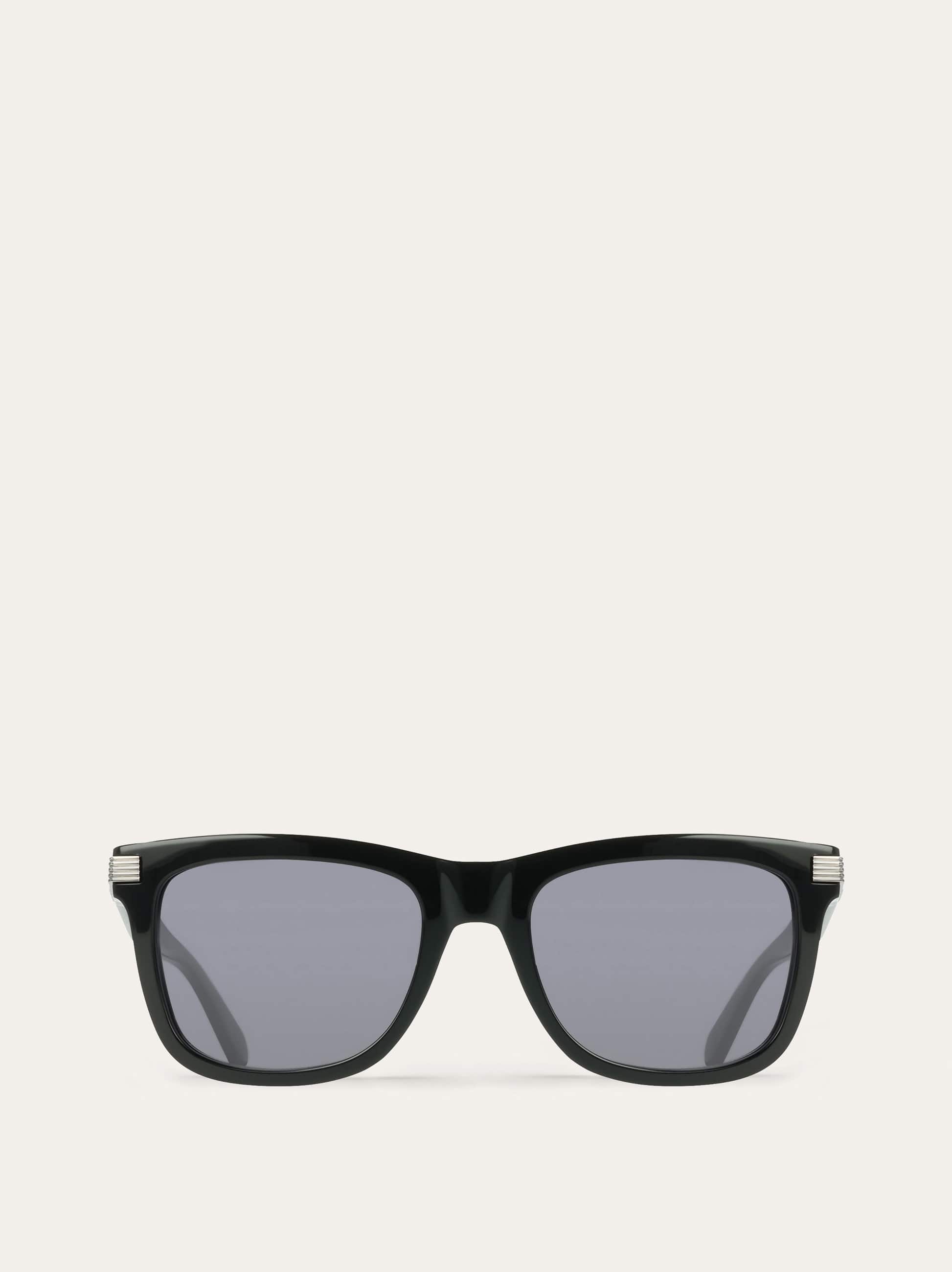 Ferragamo Sunglasses In Black