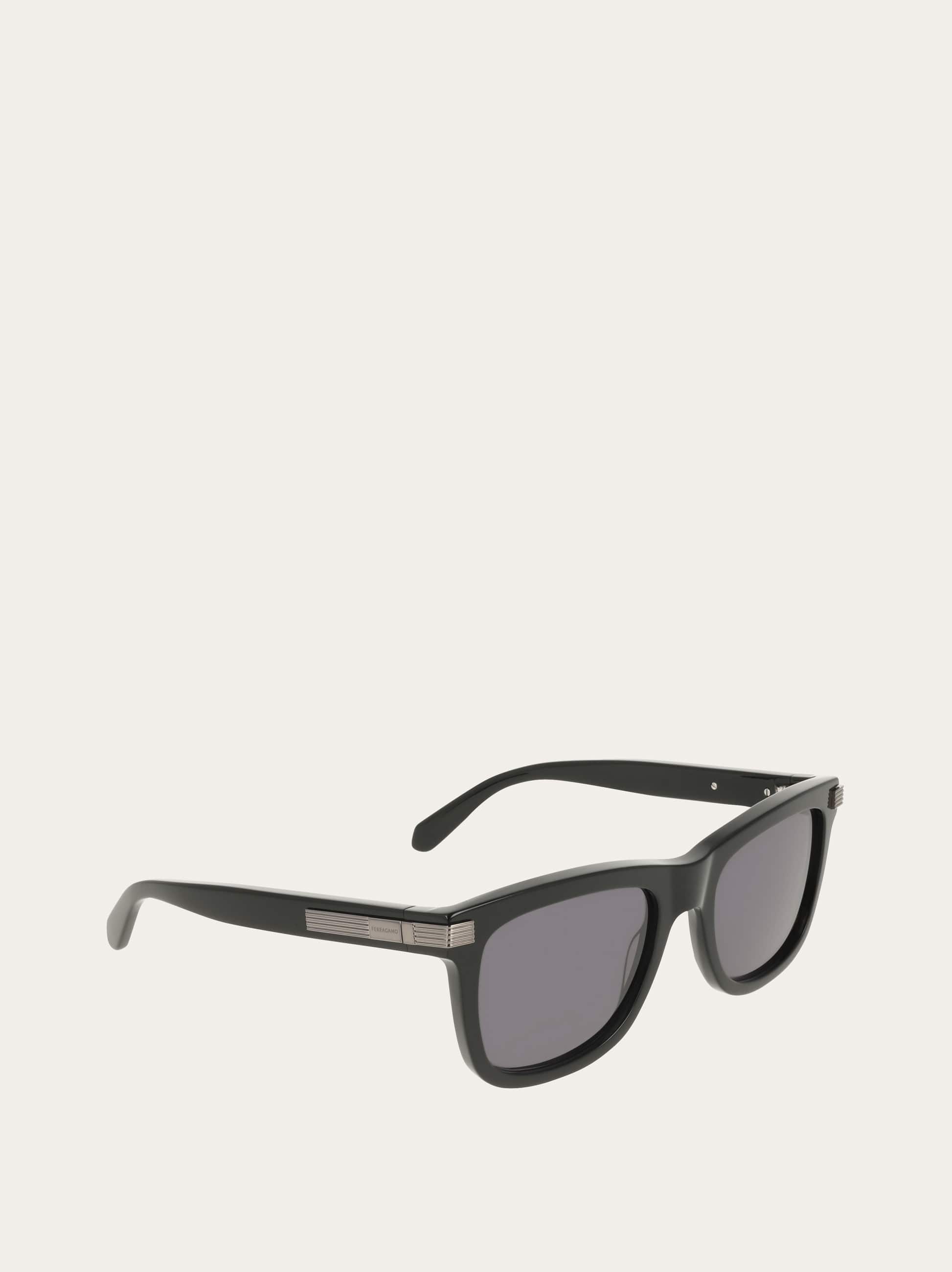 FERRAGAMO SUNGLASSES