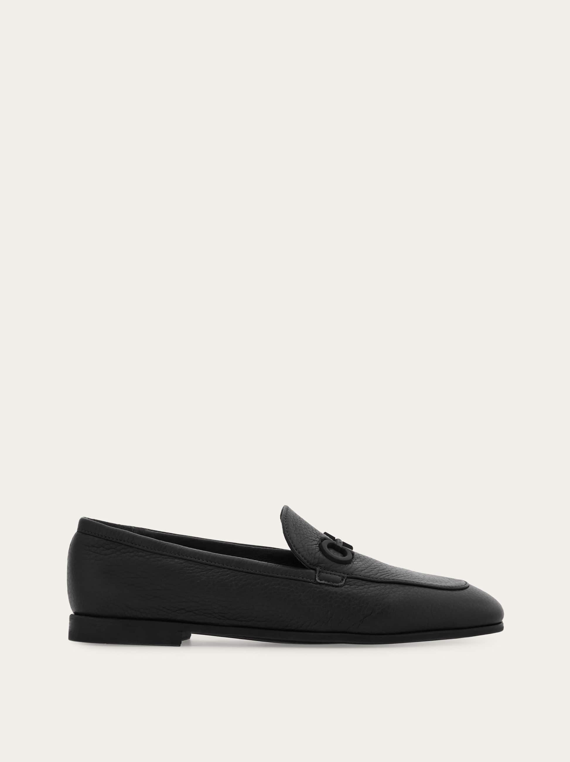 Ferragamo Gancini Loafer In Black