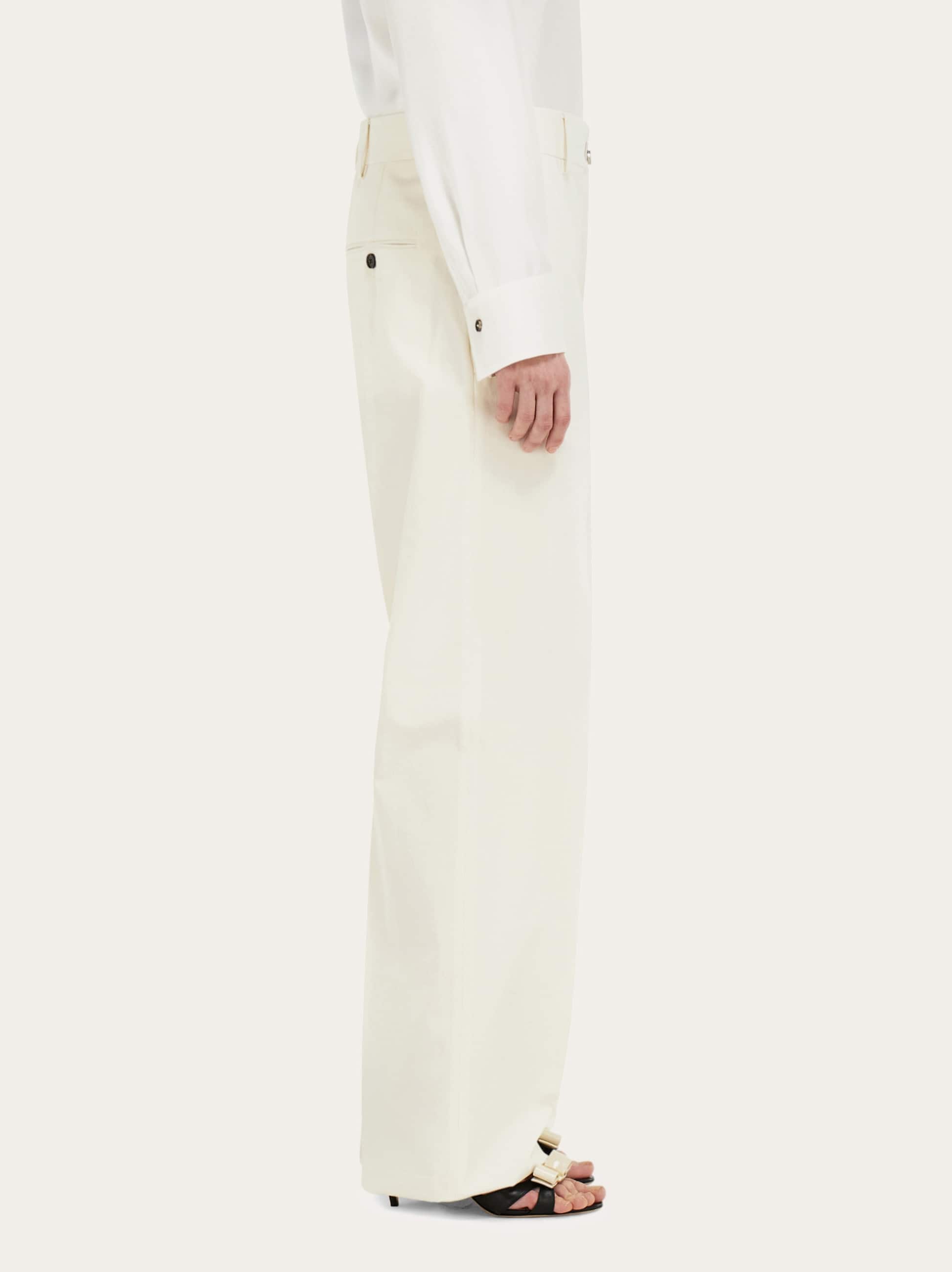  Ferragamo Damen Schneiderhose Weiß 
