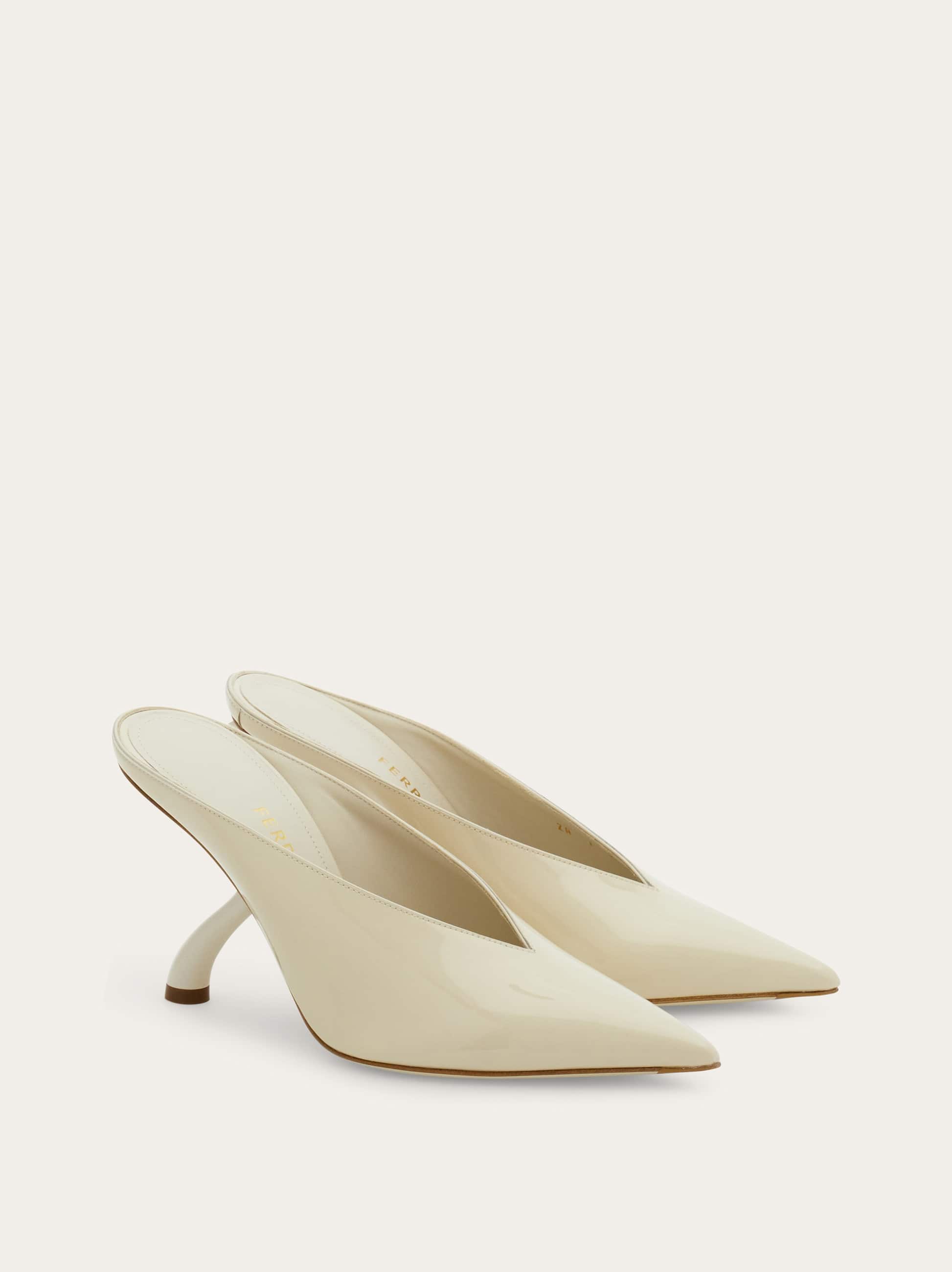  Ferragamo Damen Mule Mit Skulpturalem S-absatz Weiß Größe 36 