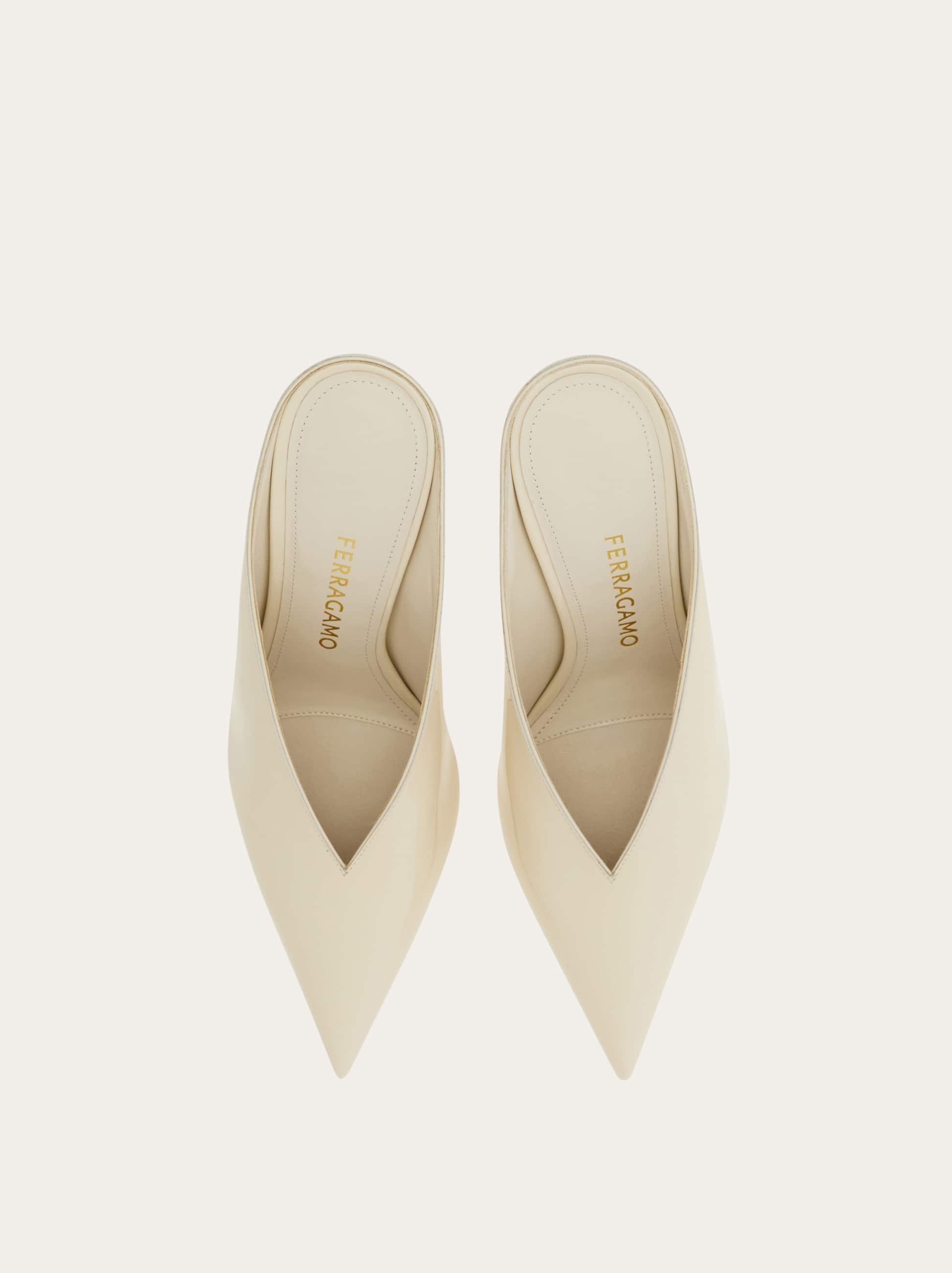  Ferragamo Damen Mule Mit Skulpturalem S-absatz Weiß Größe 36 