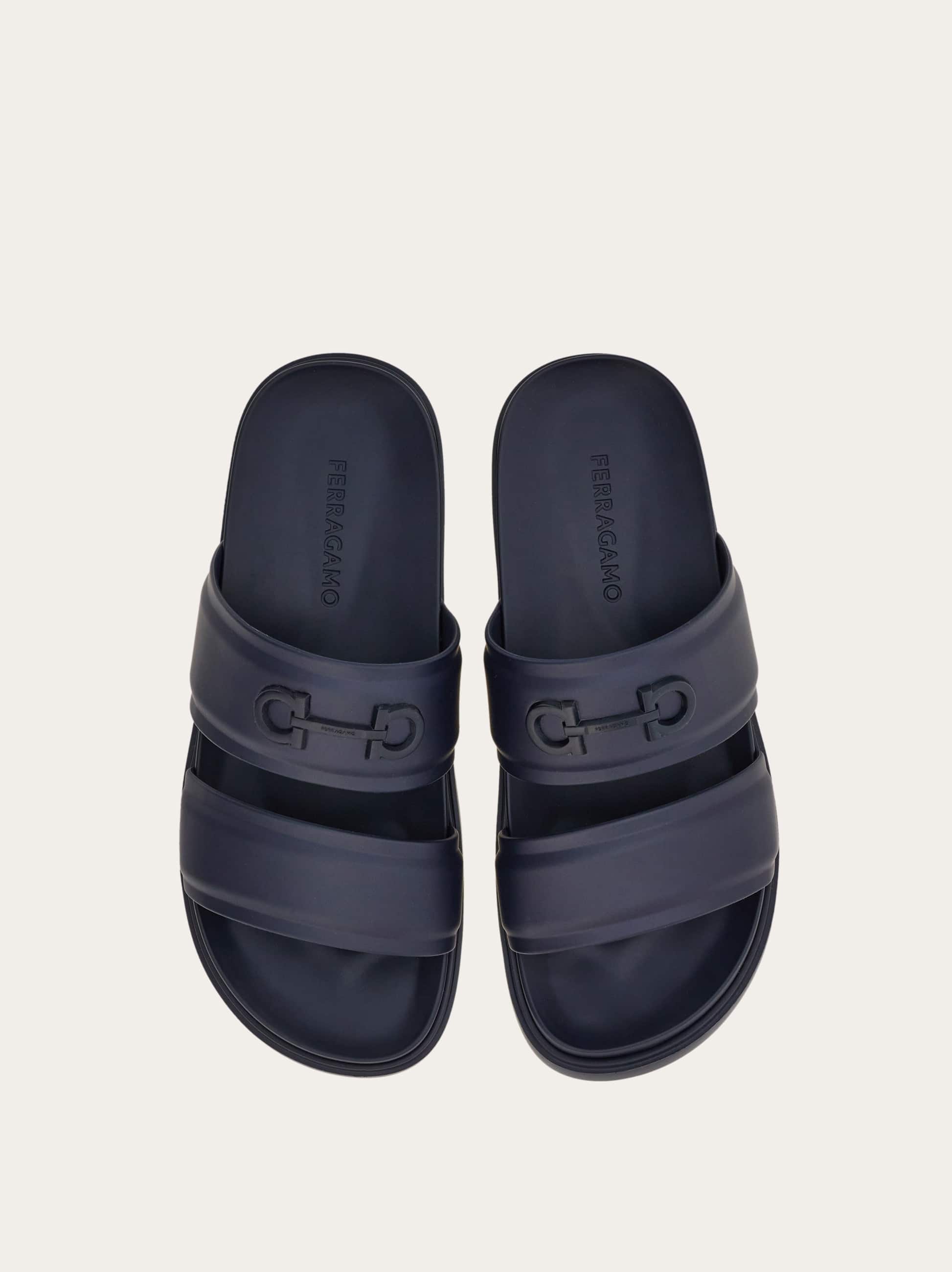  Ferragamo Herren Slide Mit Gancini-ornament Blau Größe 39 