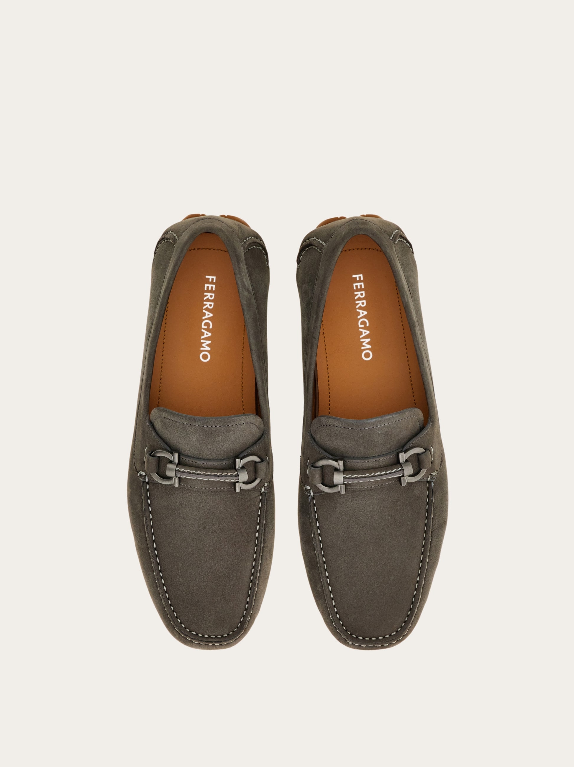  Ferragamo Herren Driver-mokassin Mit Gancini-ornament Grau Größe 43 
