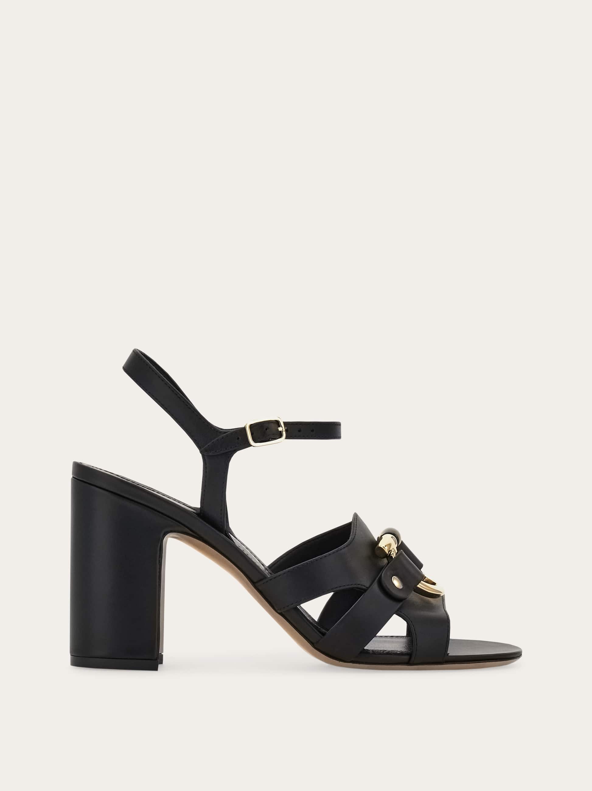 Ferragamo Donna Sandalo ornamento Gancini Nero Taglia 35.5