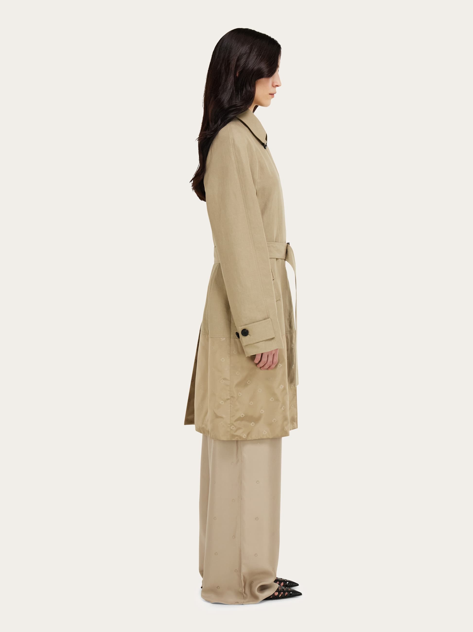  Ferragamo Women Duster Coat With Satin Inserts Beige 