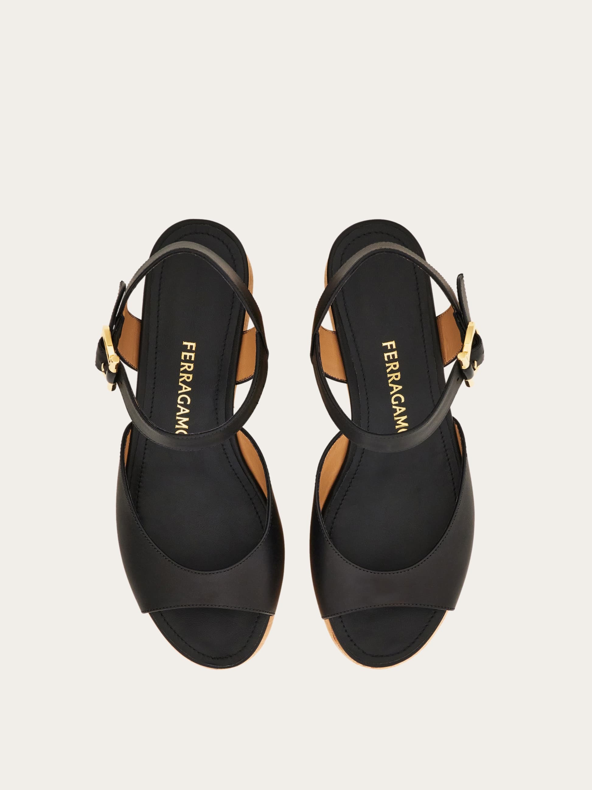  Ferragamo Damen Plateausandale Schwarz Größe 36 