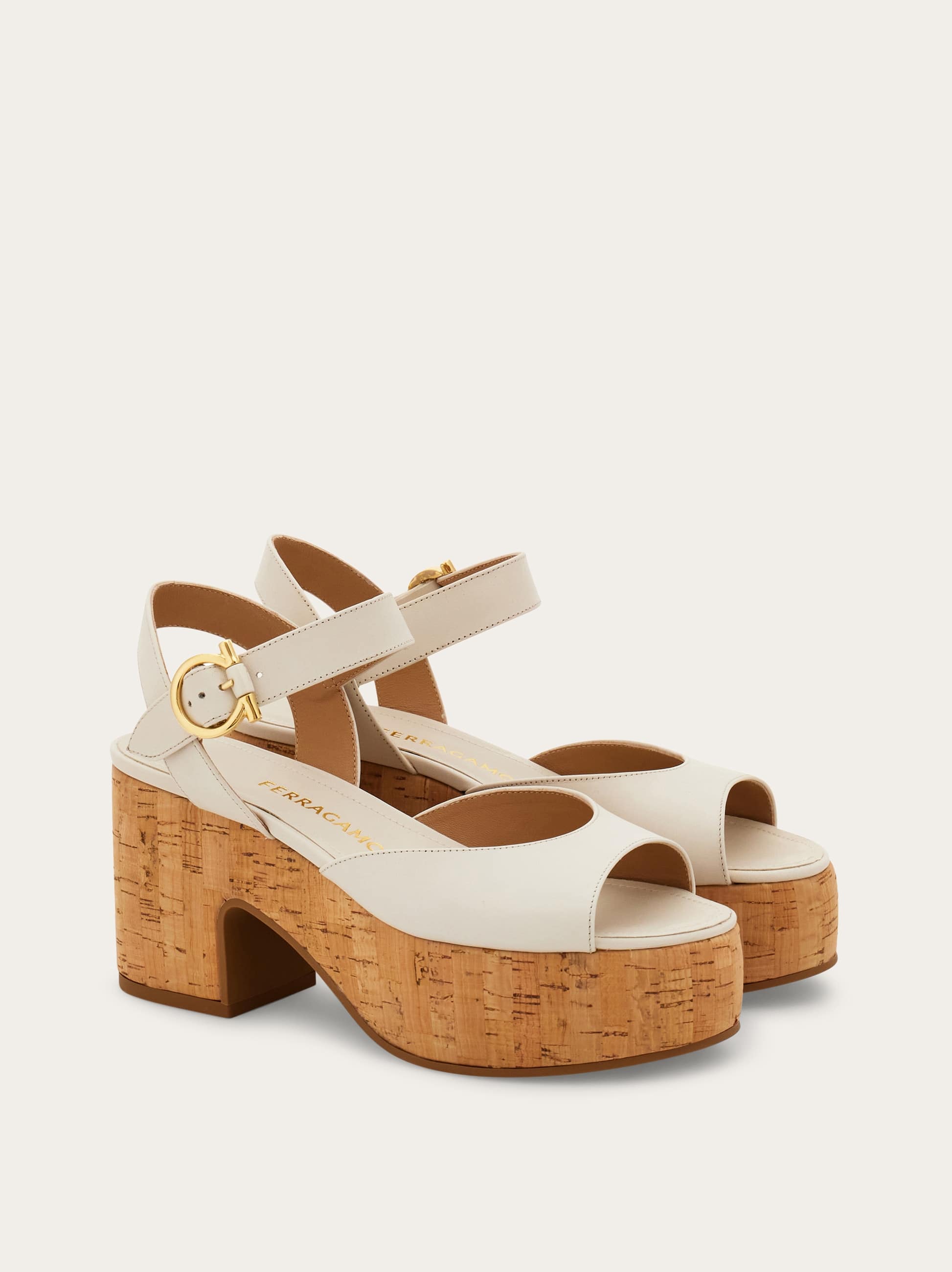 Ferragamo Damen Plateausandale Weiß Größe 36 