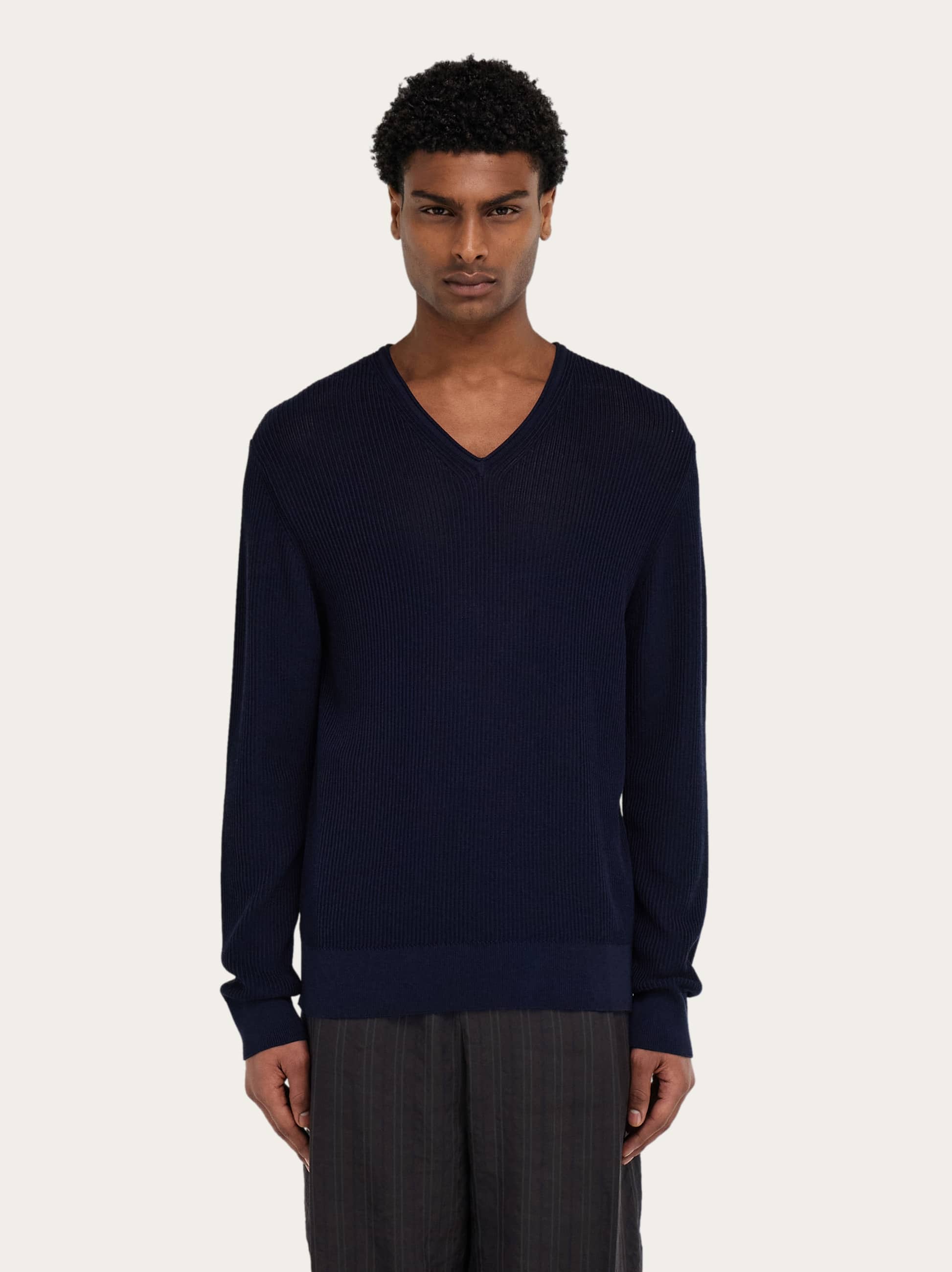  Ferragamo Herren Pullover Mit V-ausschnitt Blau 