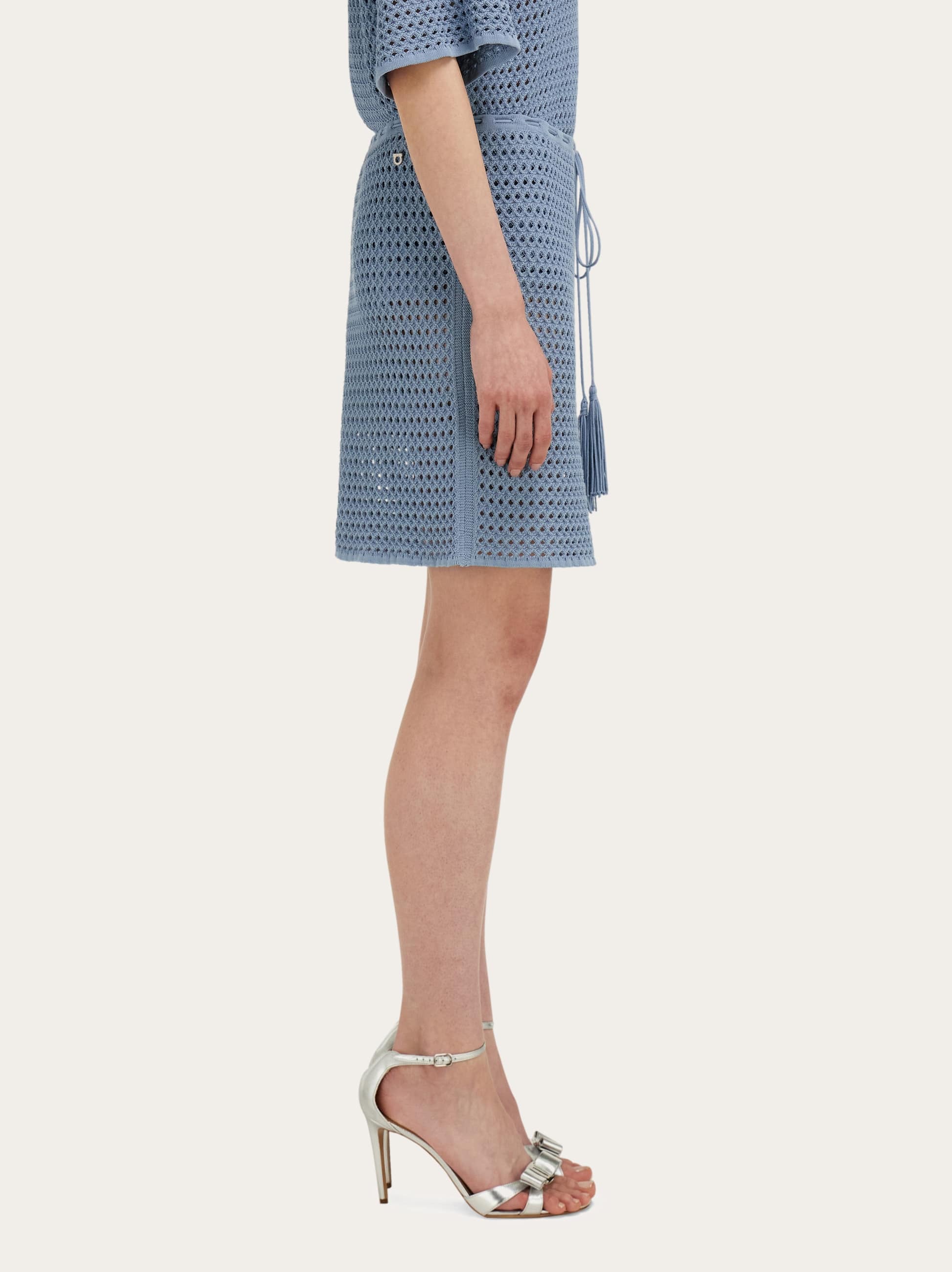  Ferragamo Damen Kurzer Rock Aus Lochstrick Blau 