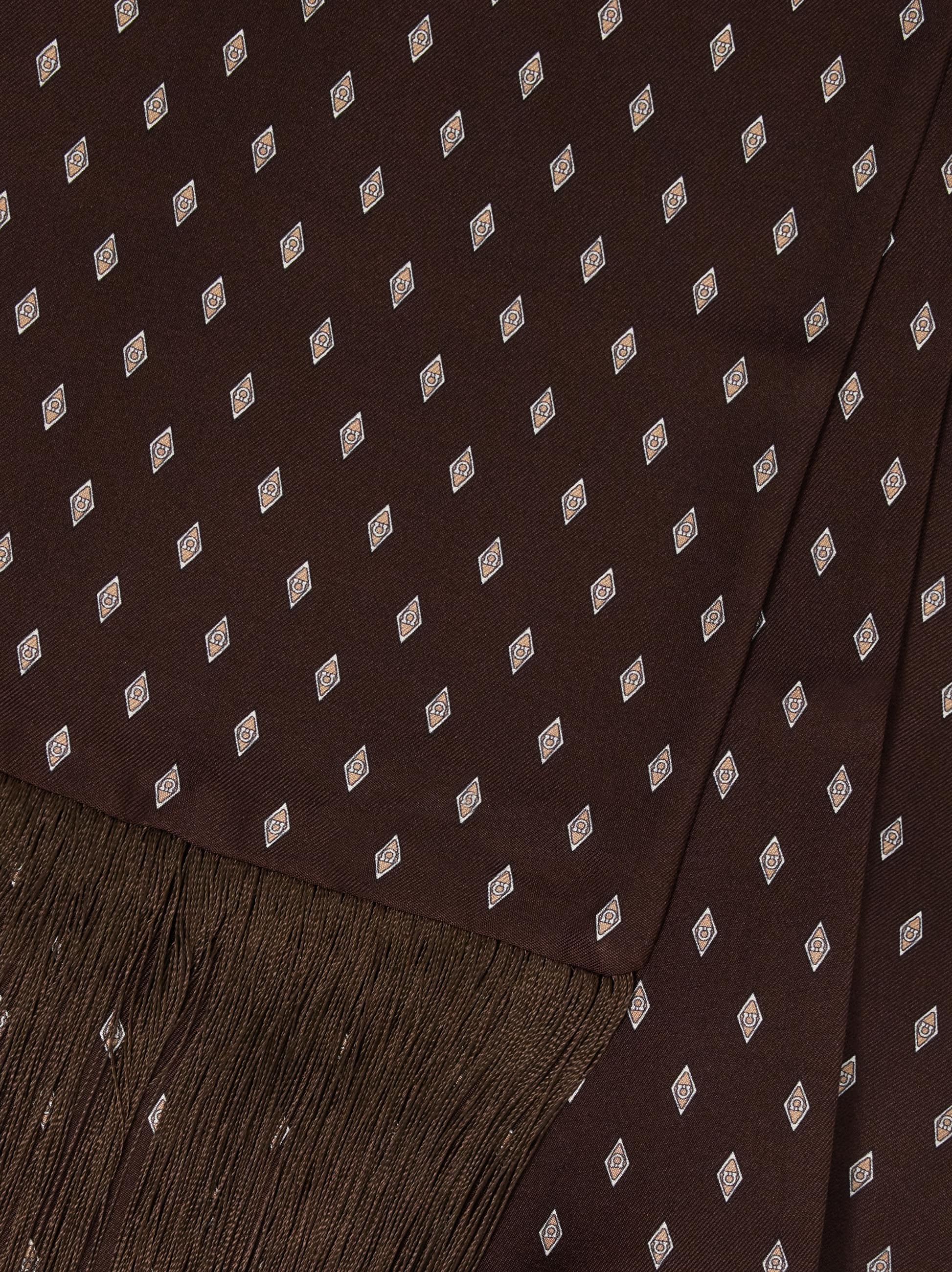  Ferragamo Herren Seidenschal Mit Mikro-gancini-print Grau 