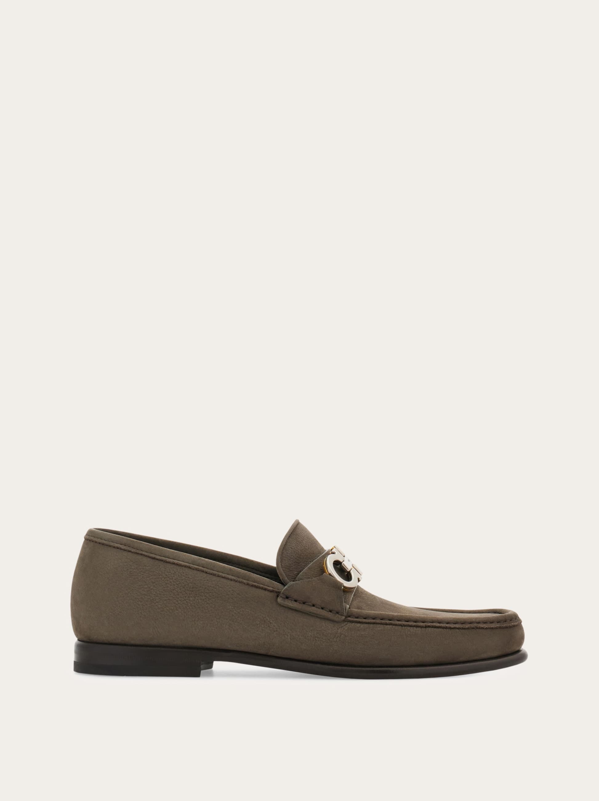 Ferragamo Men Gancini ornament moccasin Yellow Size 9