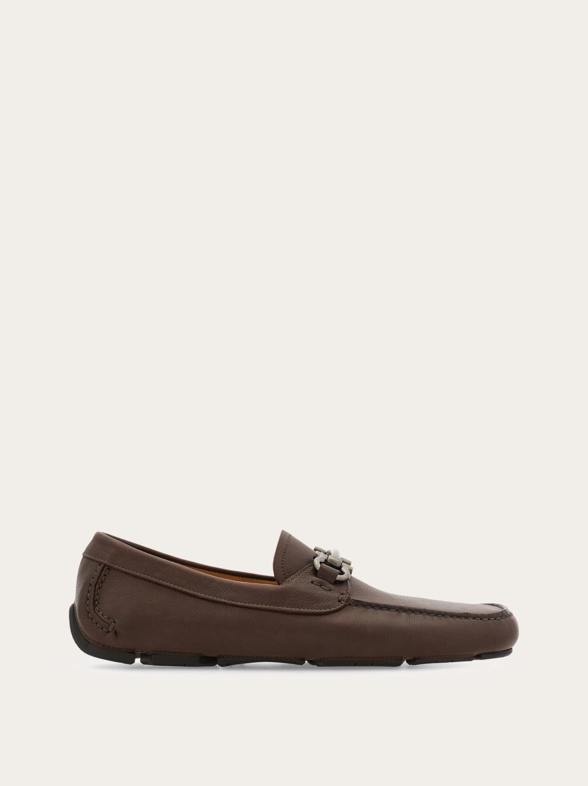 Ferragamo Men Gancini ornament driver Brown Size 7