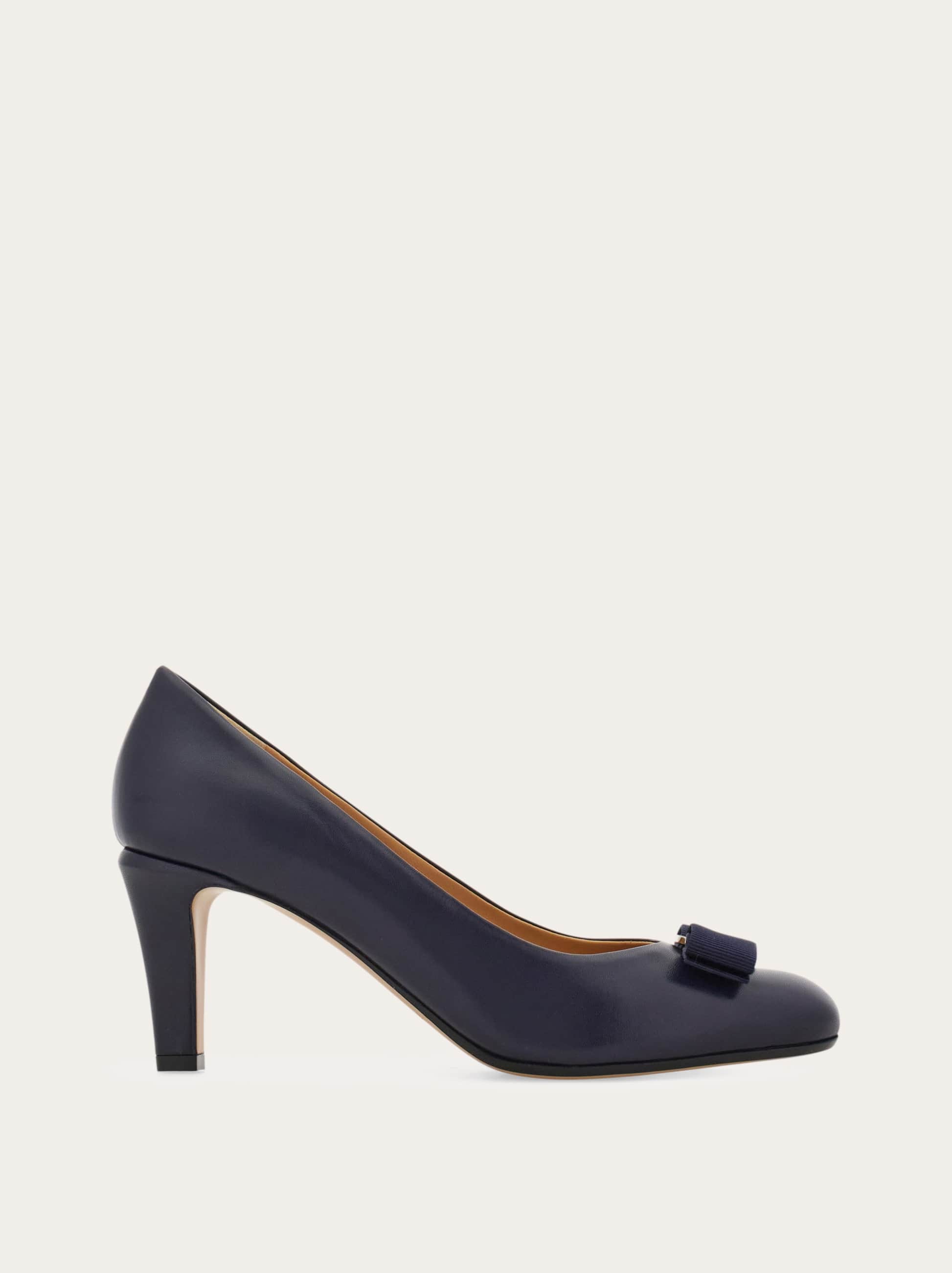 Ferragamo Donna Pump fiocco Vara Blu Taglia 35.5