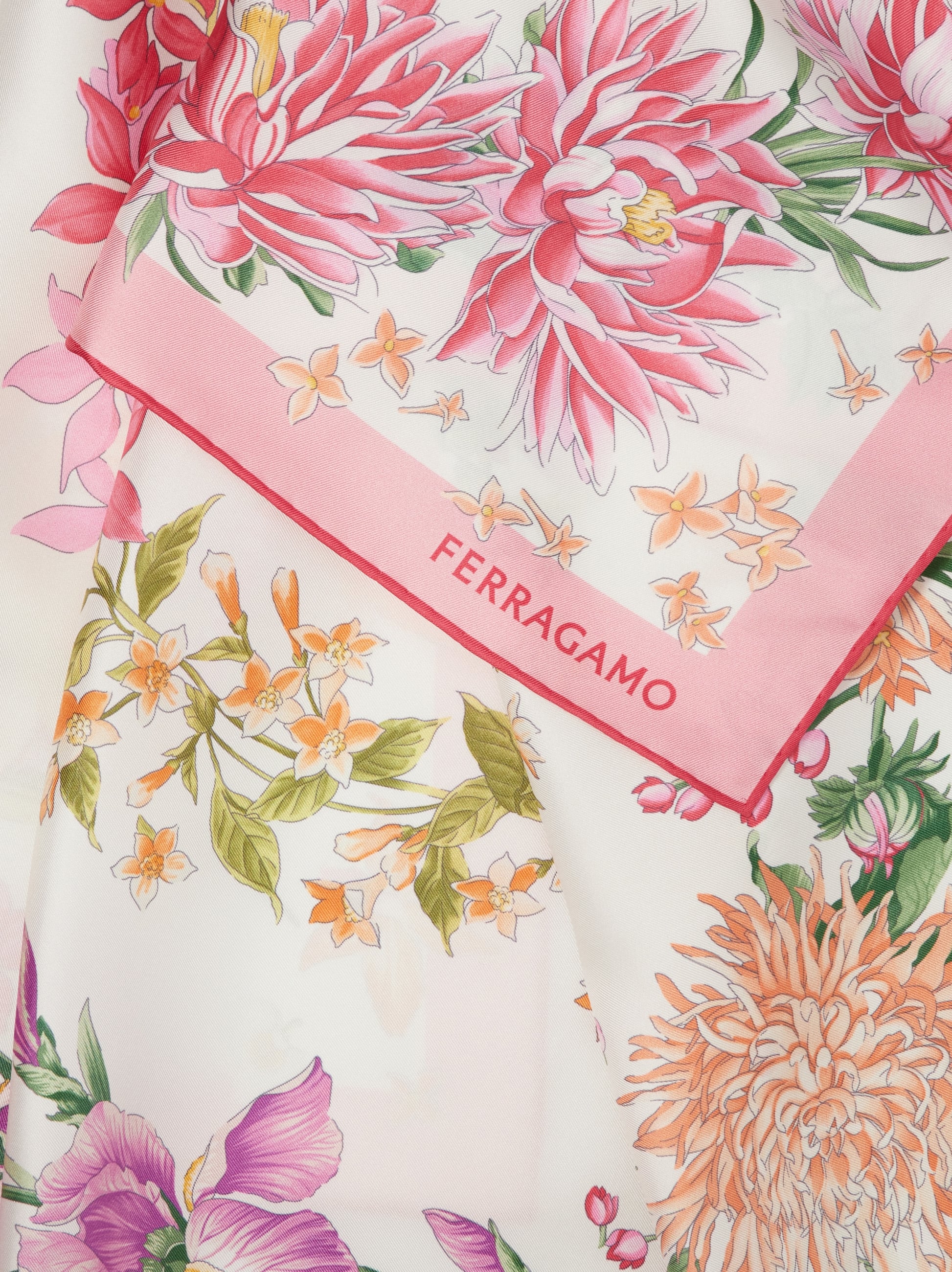  Ferragamo Damen Seidenhalstuch Mit Frühlingsprint Rosa 