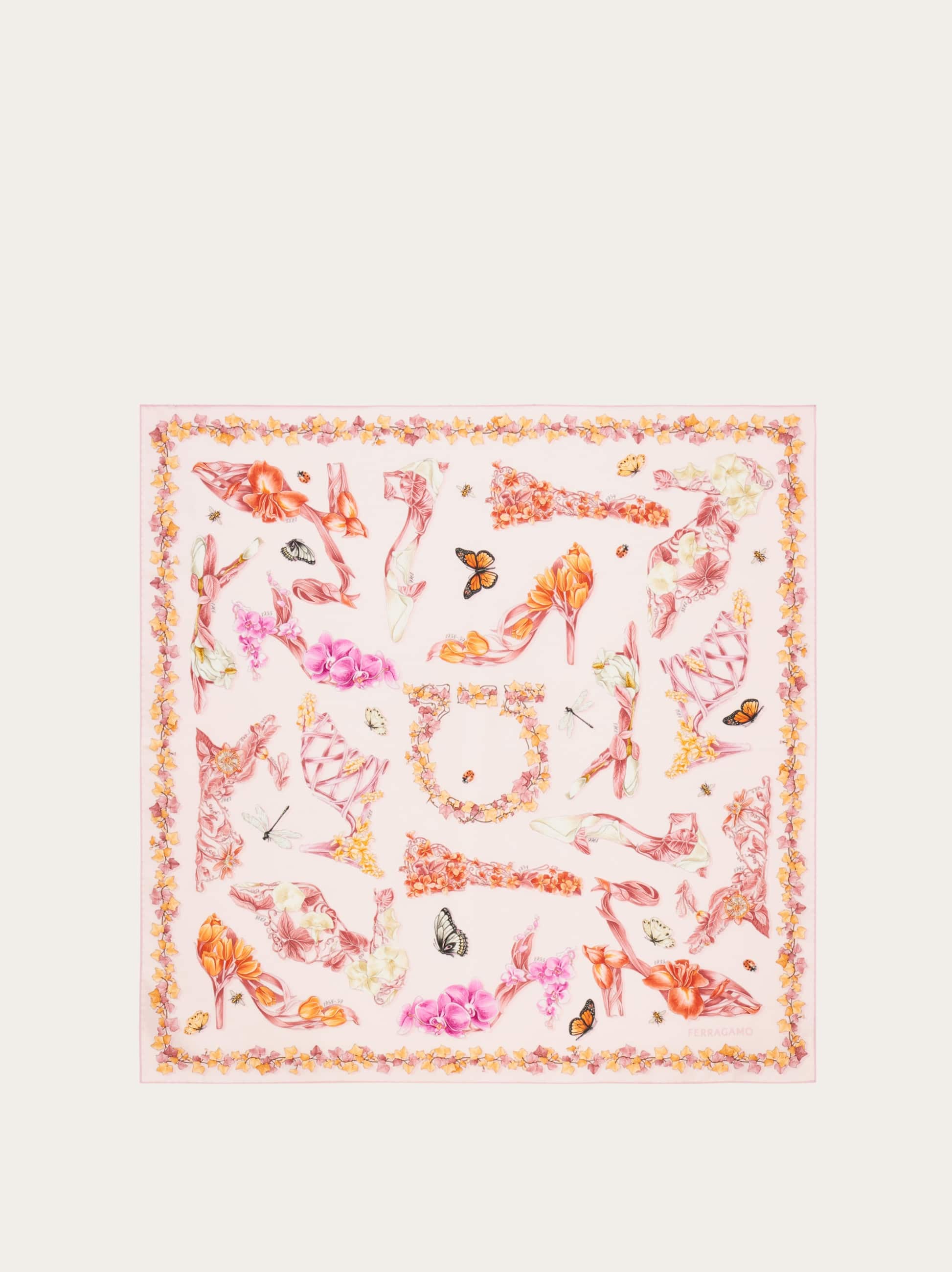 Ferragamo Donna Foulard in seta Eden shoes Rosa