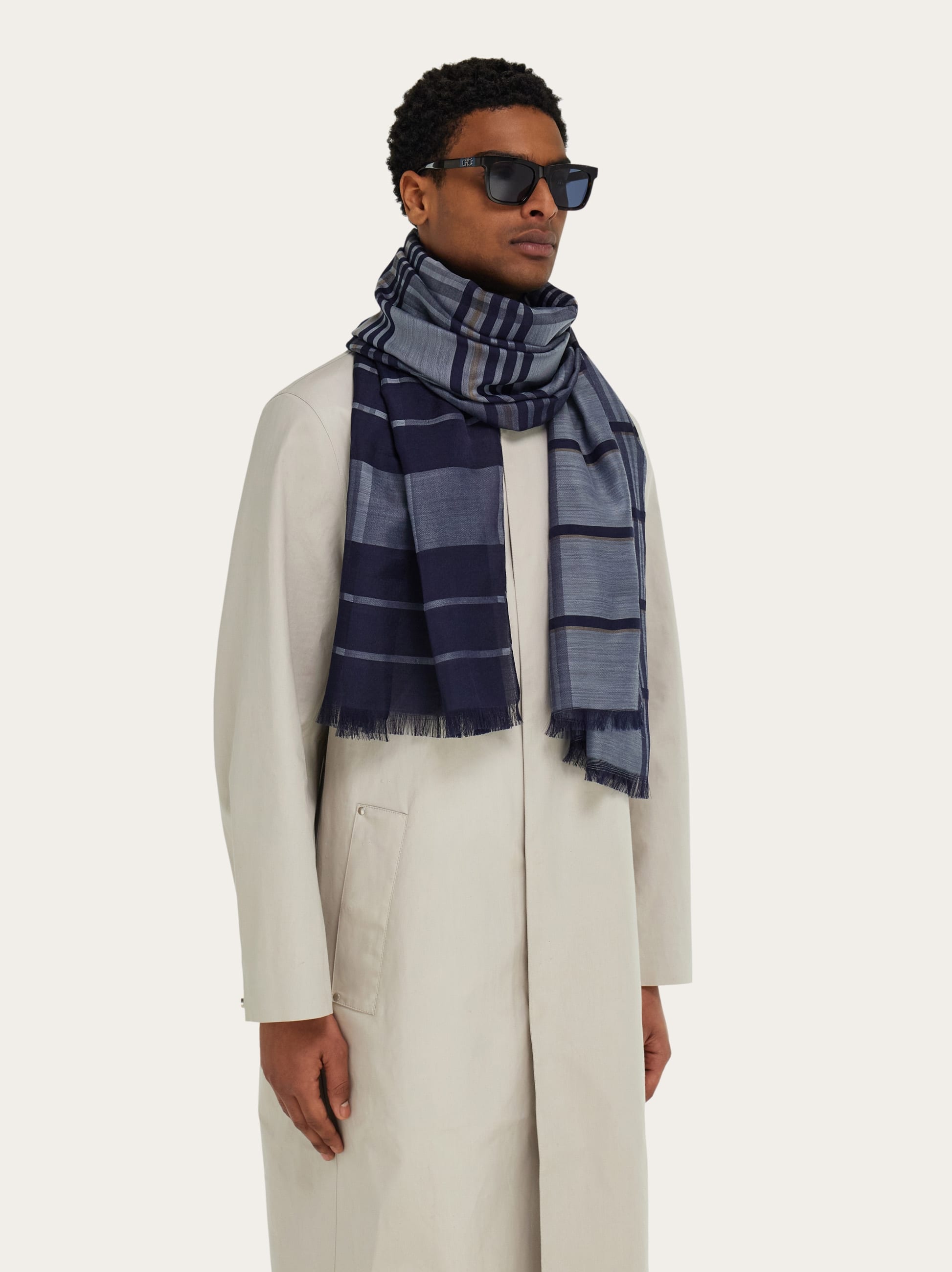  Ferragamo Men Check Stole Blue 