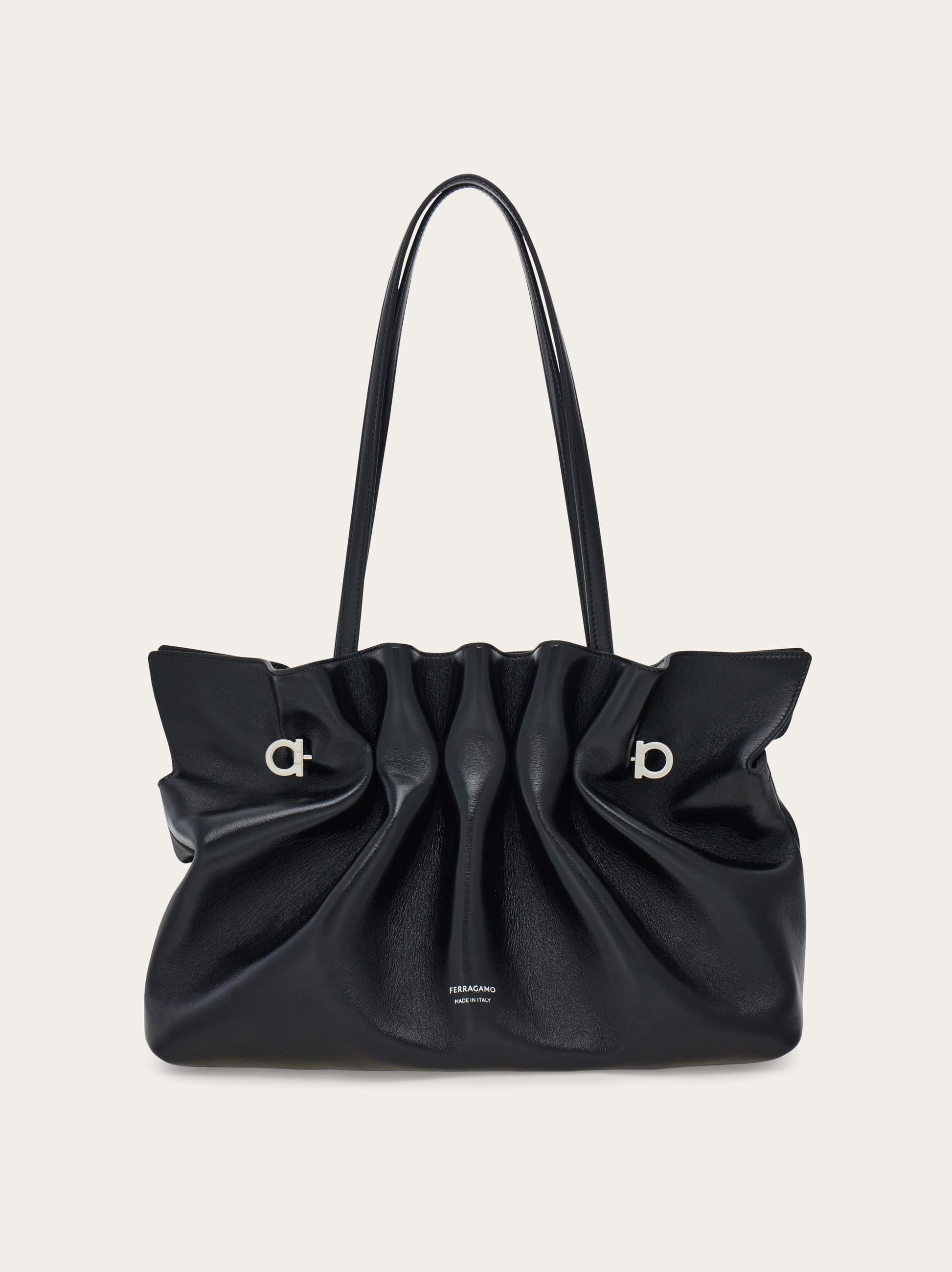 Ferragamo Women Ferragamo Soft-bag (M) Black