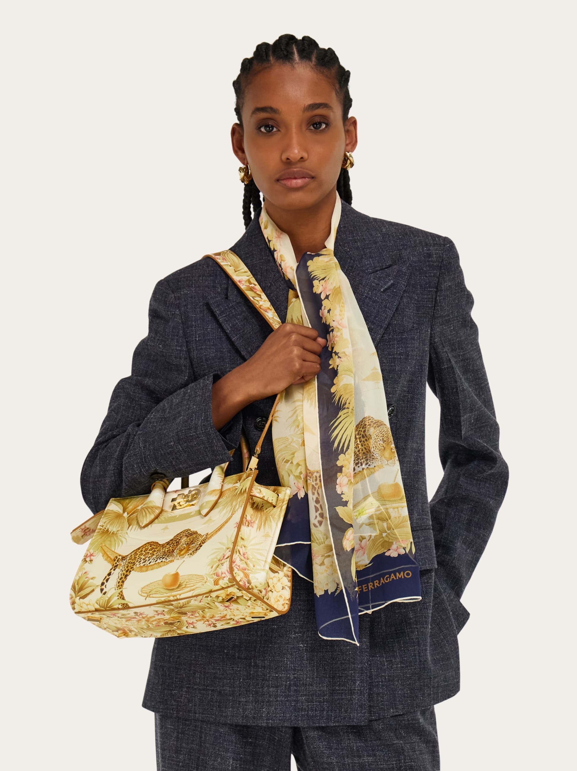 Ferragamo Studio Soft Bag (m) Multicolore In Multi