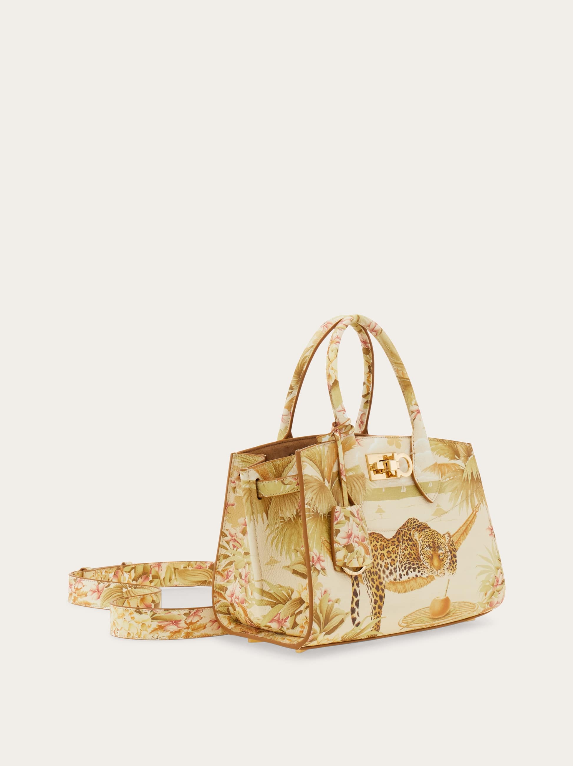 Ferragamo Studio Soft Bag (m) Multicolore In Multi