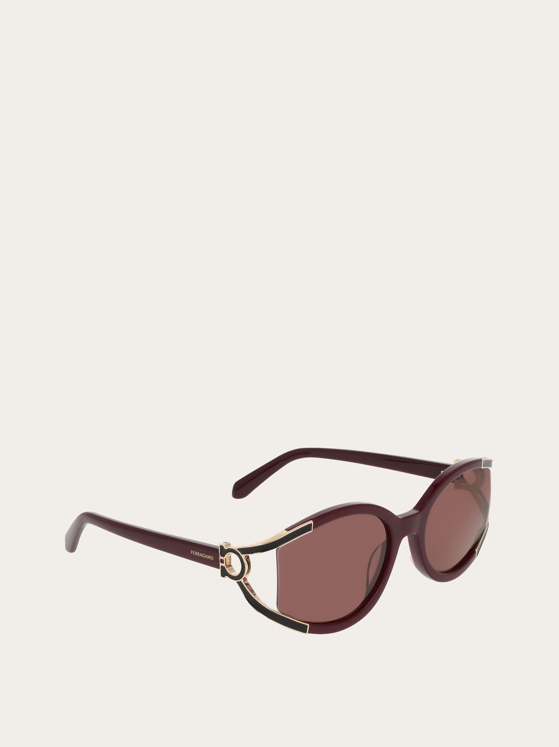  Ferragamo Damen Ovale Sonnenbrillen Rot 