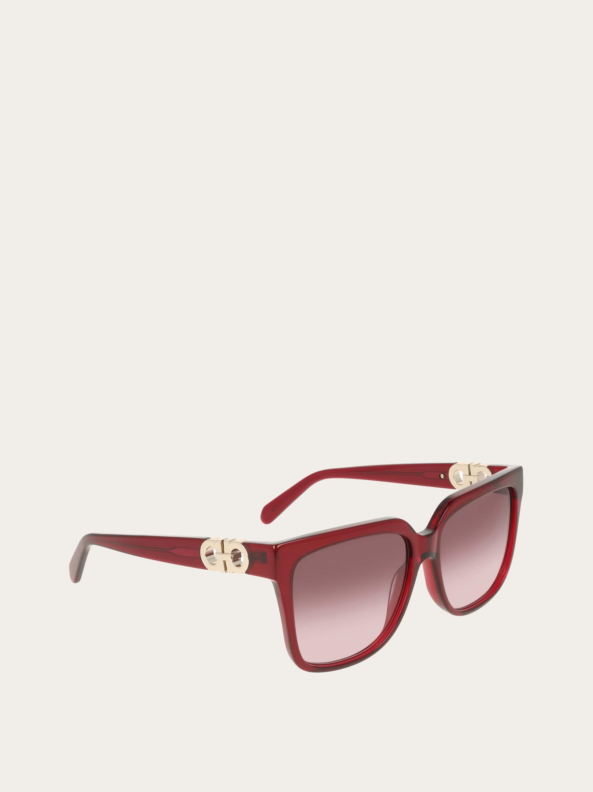  Ferragamo Women Square Frame Sunglasses Red 