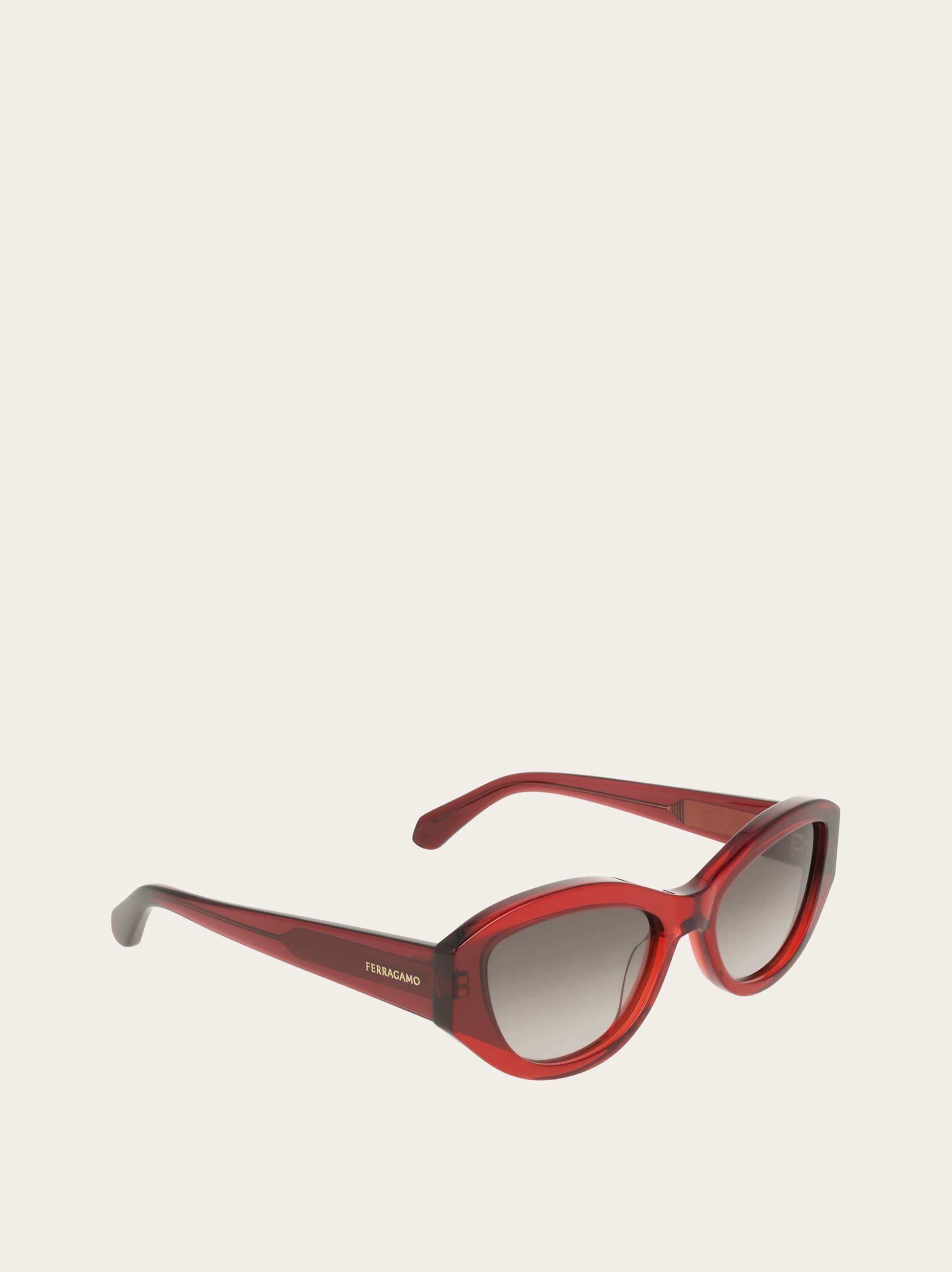  Ferragamo Damen Ovale Sonnenbrillen Rot 