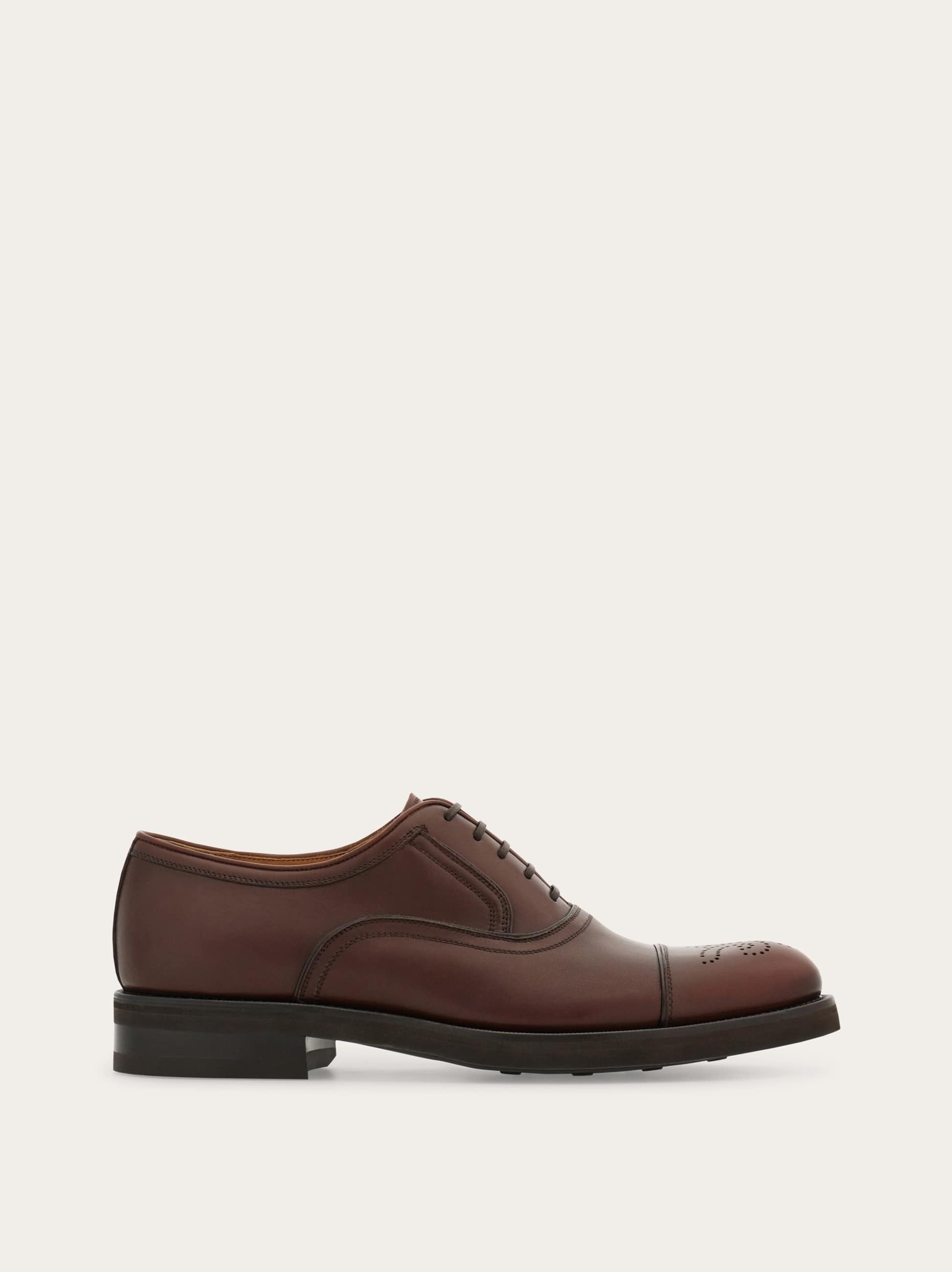Ferragamo Uomo Oxford con broguing Marrone Taglia 39