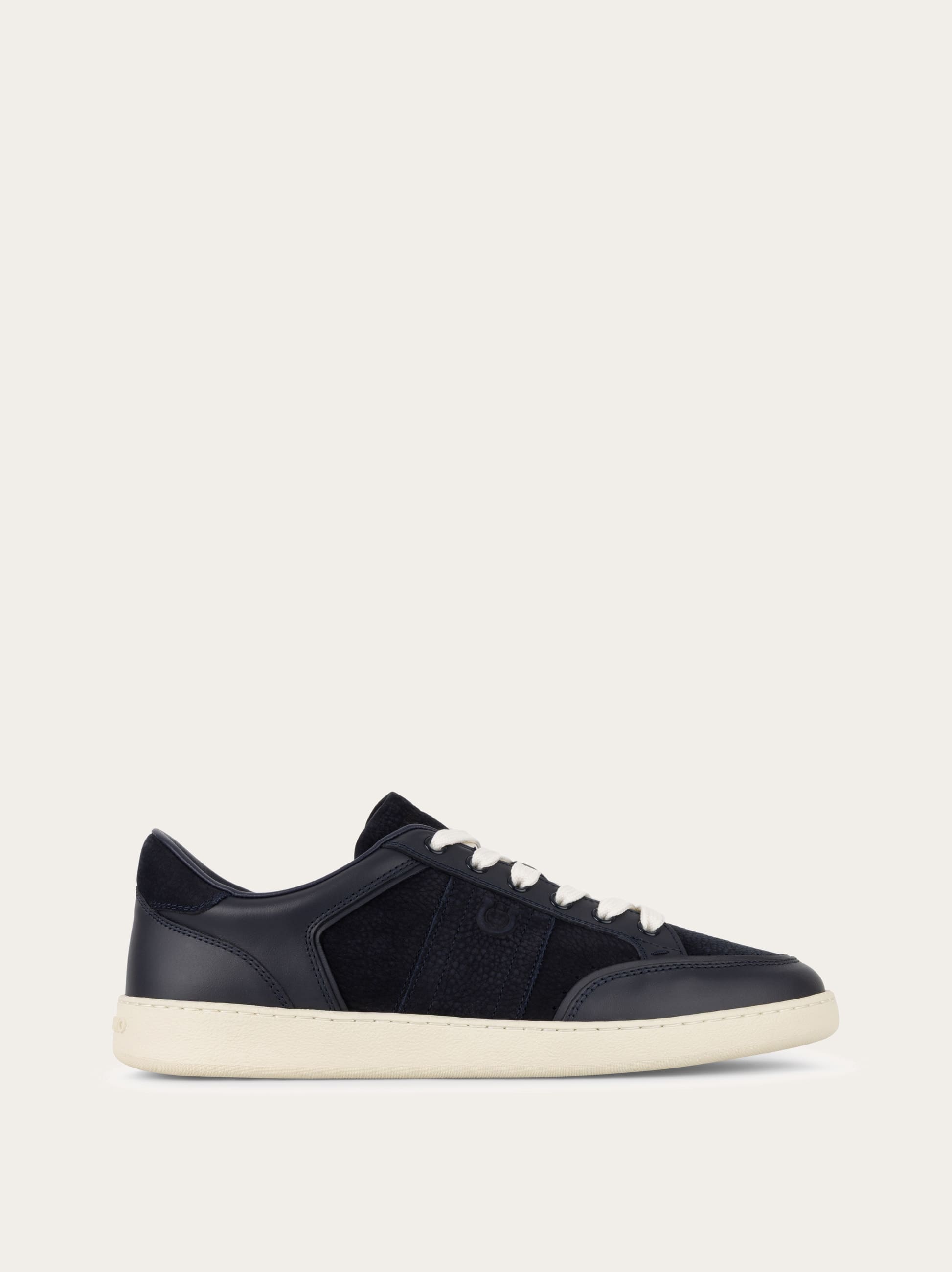 Ferragamo Men Low-top sneaker with signature Blue Size 7
