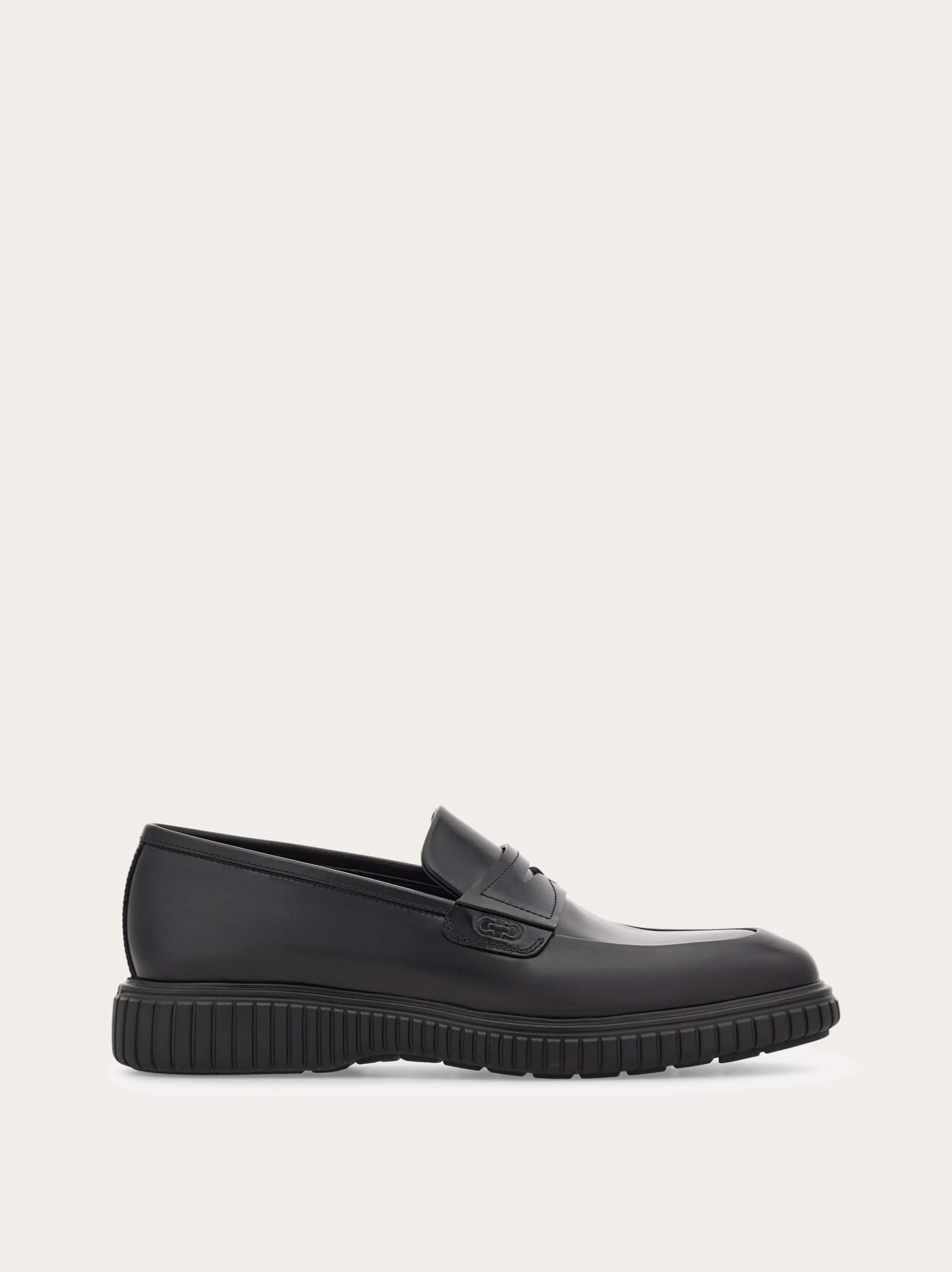 Ferragamo Men Casual loafer Black Size 7.5