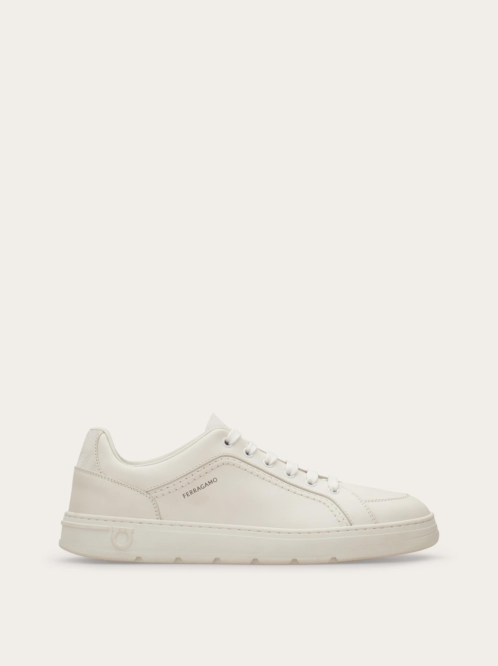 Ferragamo Men Ferragamo low top sneaker White Size 7
