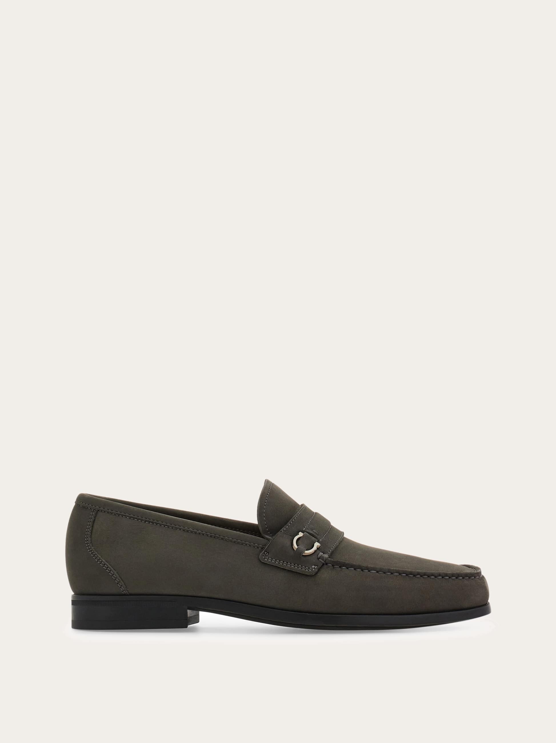 Ferragamo Men Gancini loafer Grey Size 7