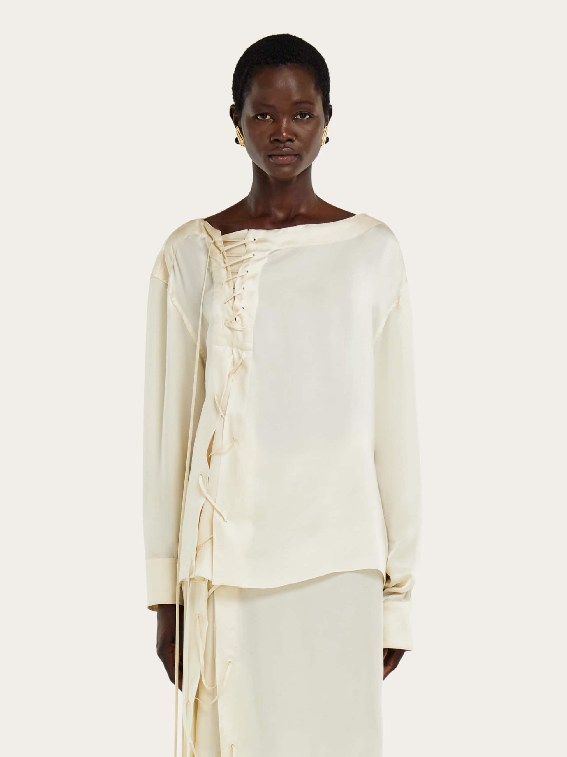 Ferragamo Blouse En Satin Avec Rubans Blanc In White