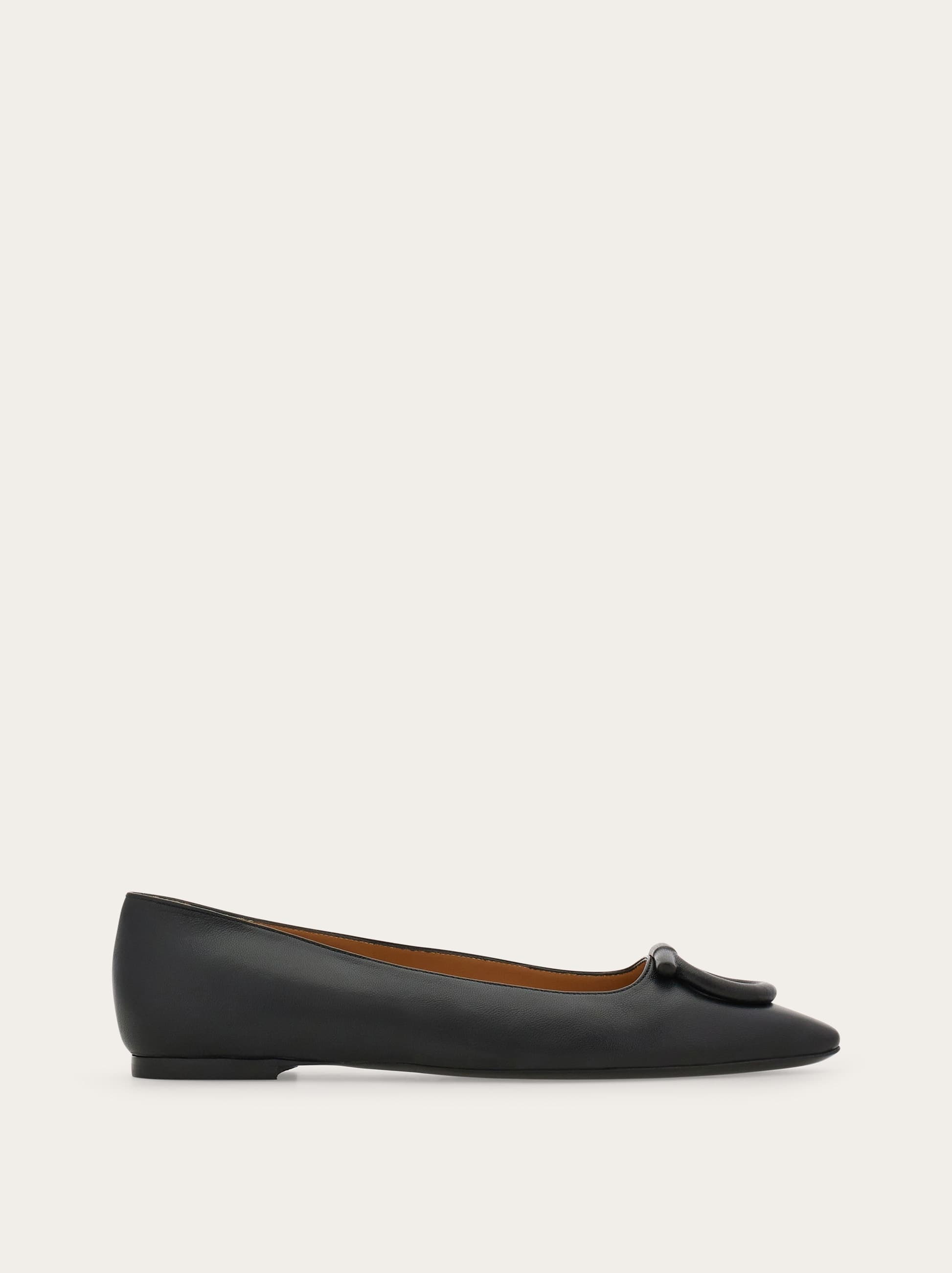 Ferragamo Women Tonal maxi Gancini ballet flat Black Size 5