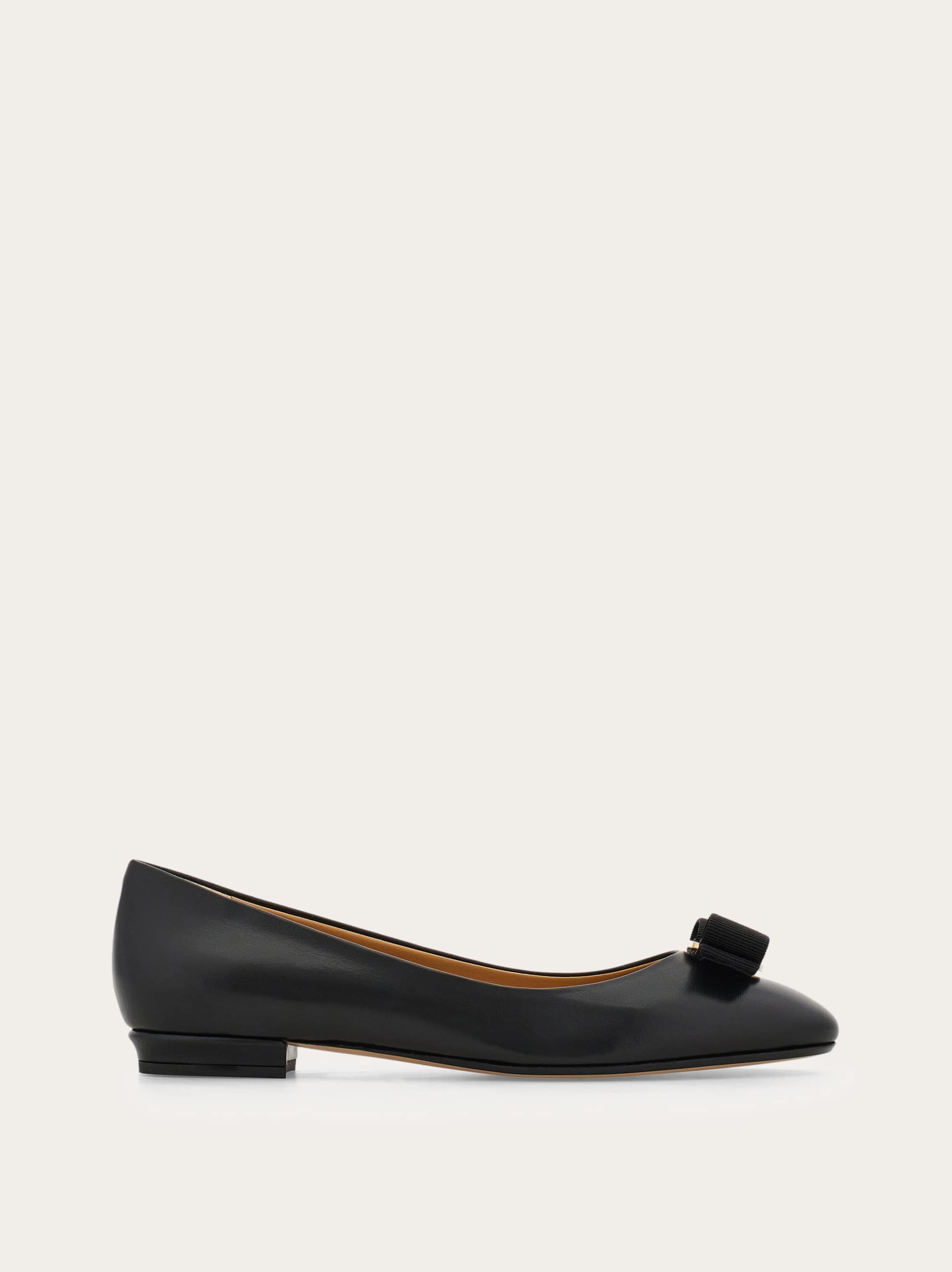Ferragamo Women Varina ballet flat Black Size 4.5