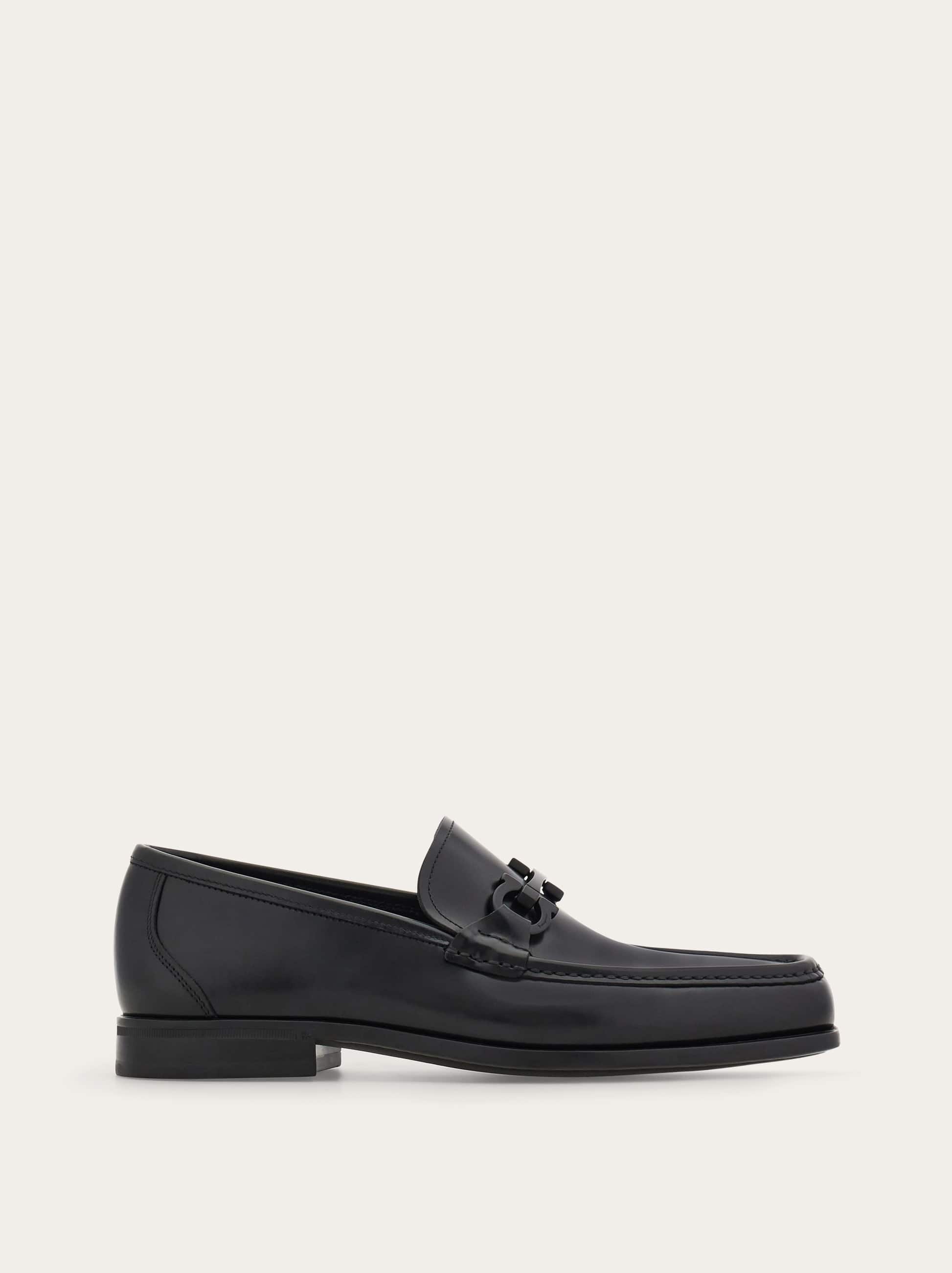 Ferragamo Men Loafer with Gancini buckle Black Size 7