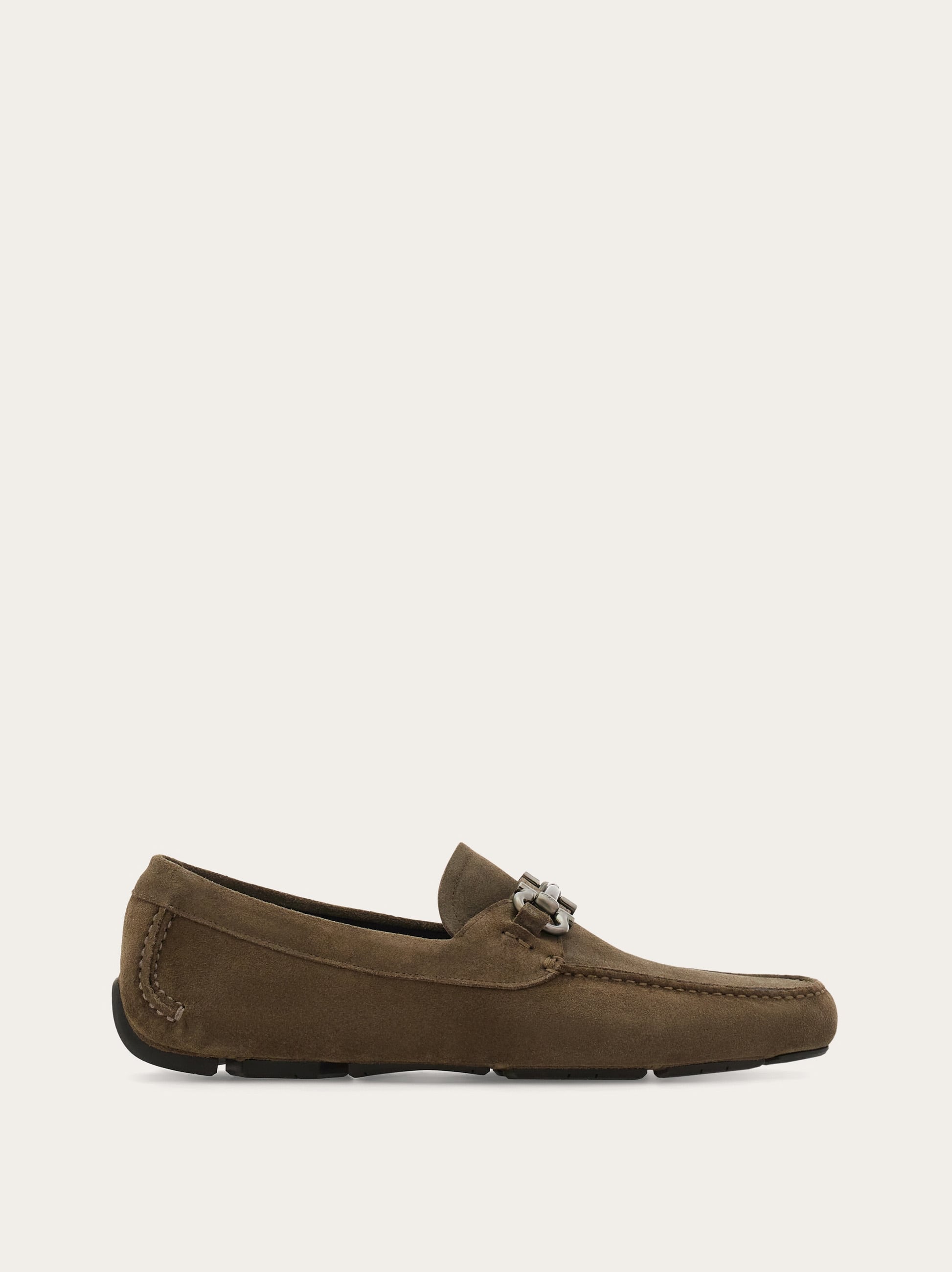 Ferragamo Men Gancini ornament driver Grey Size 7.5