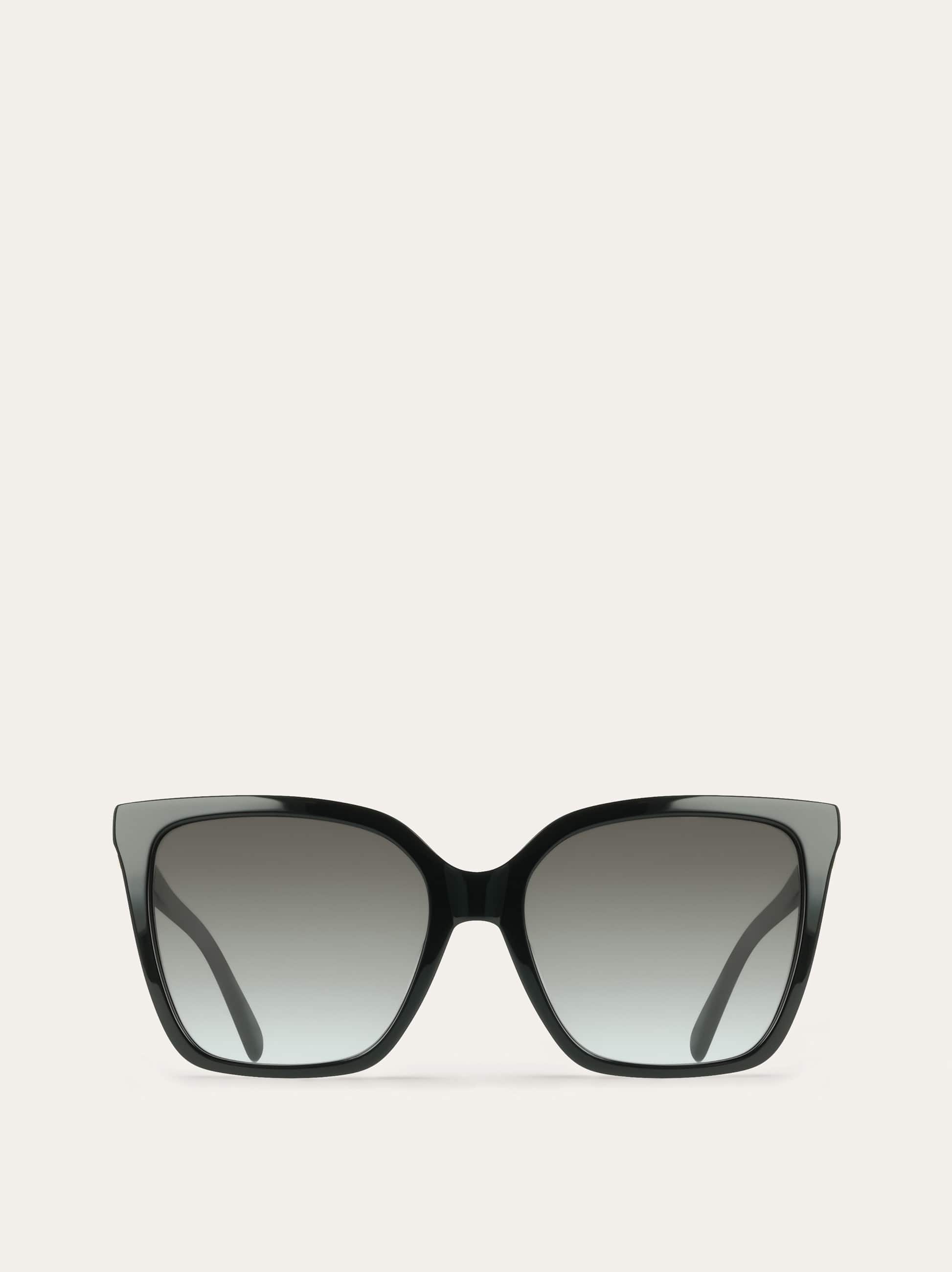 Ferragamo Square Frame Sunglasses In Black