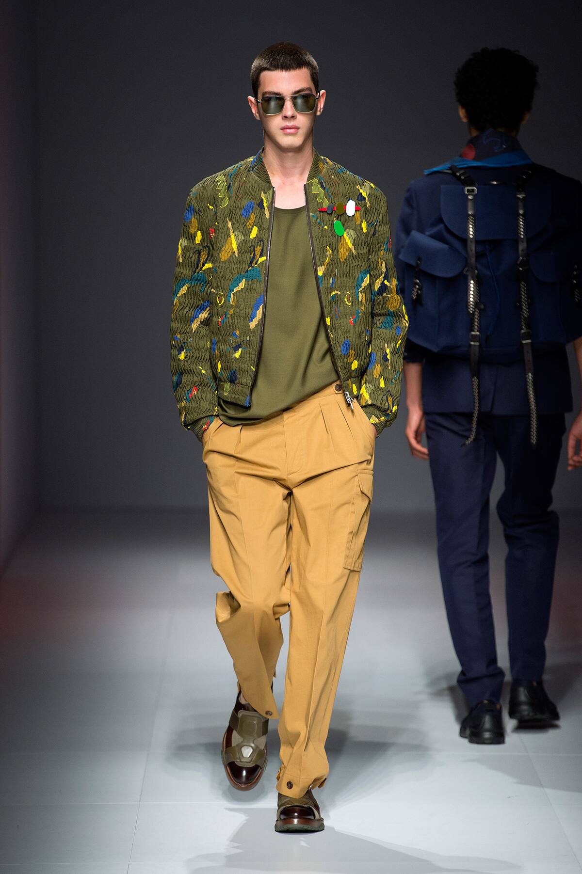 look 33
