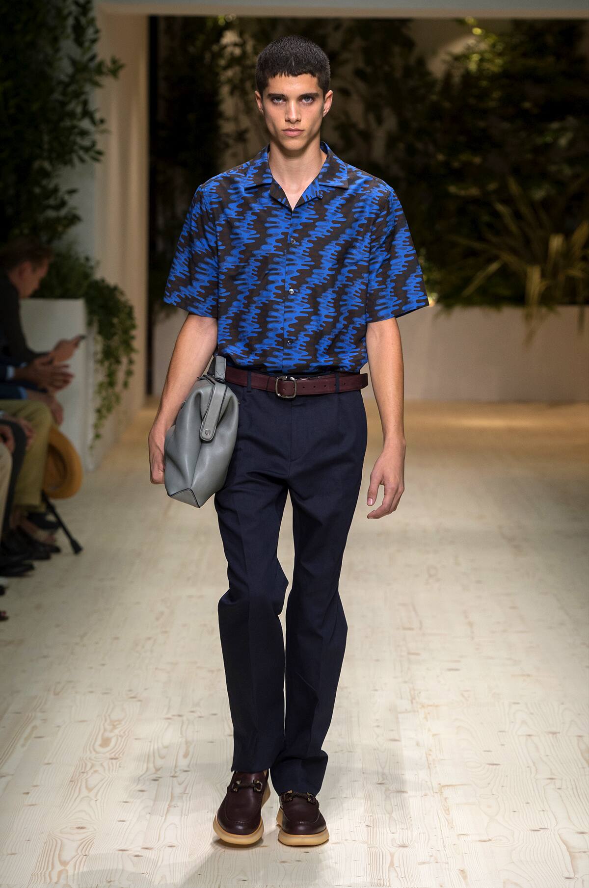 look 34