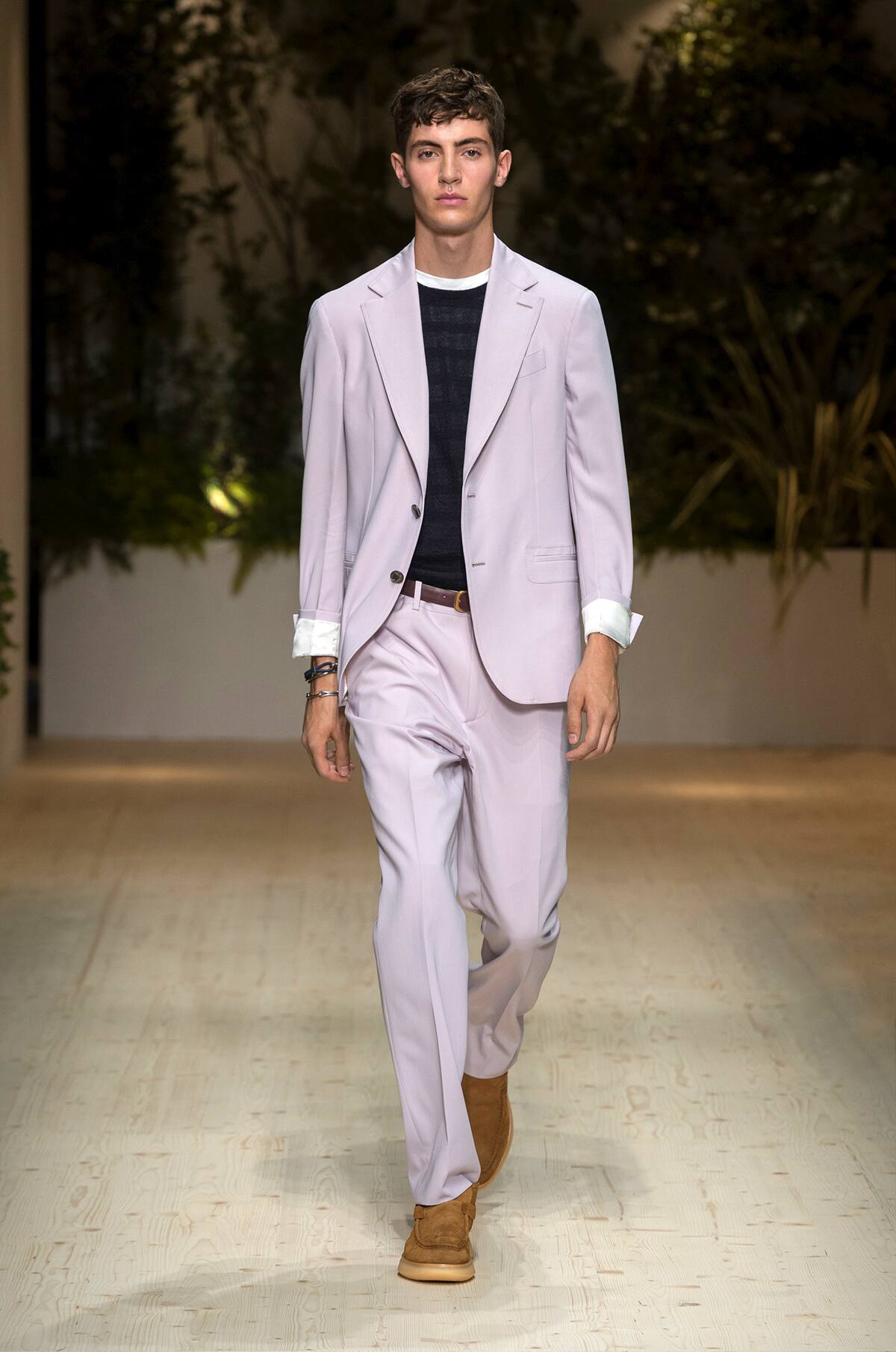 look 02
