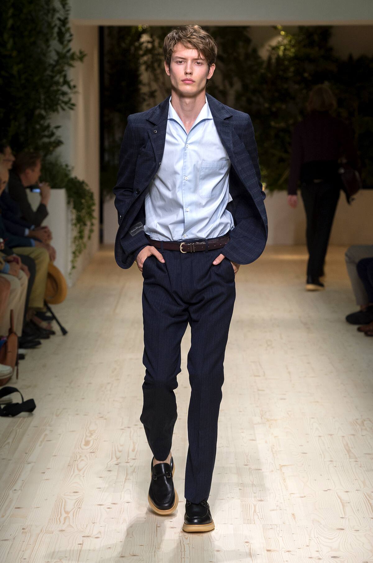look 29