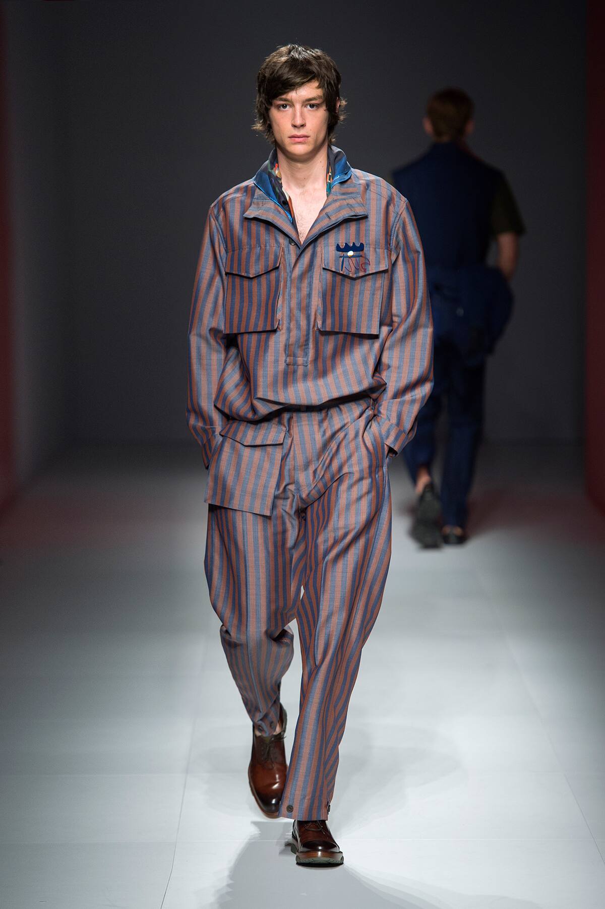 look 22