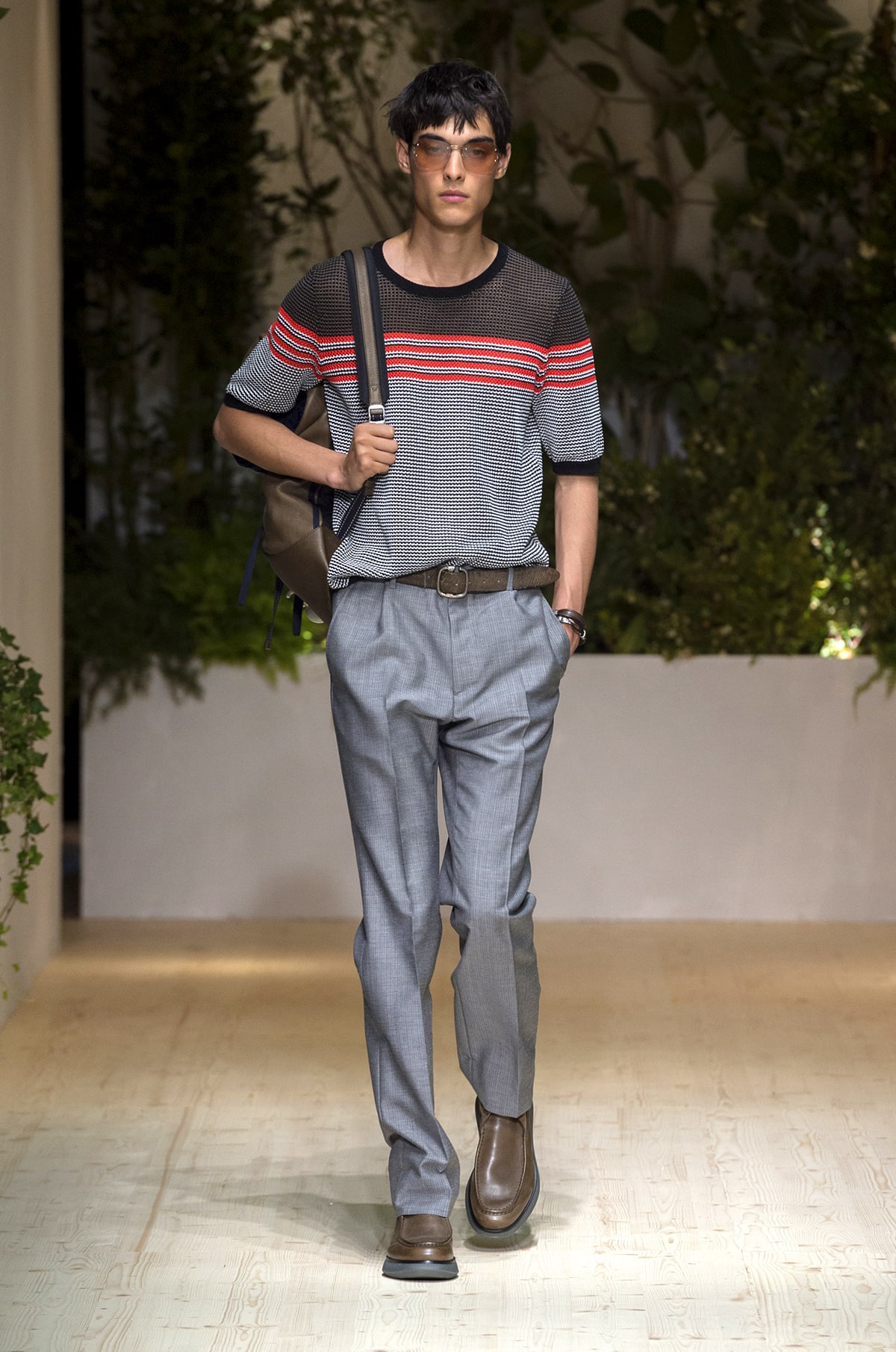look 12